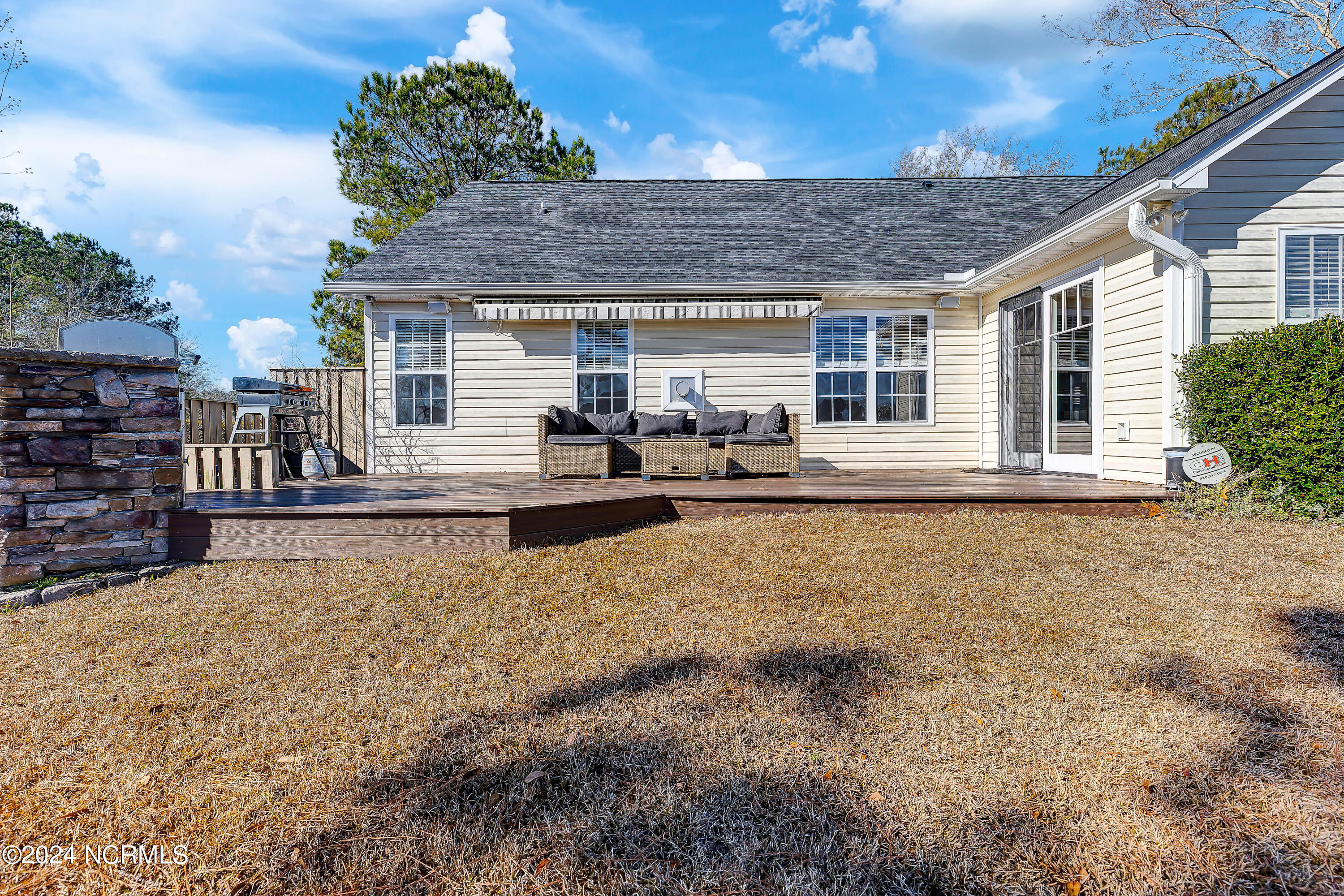 143 Woodford Road NE