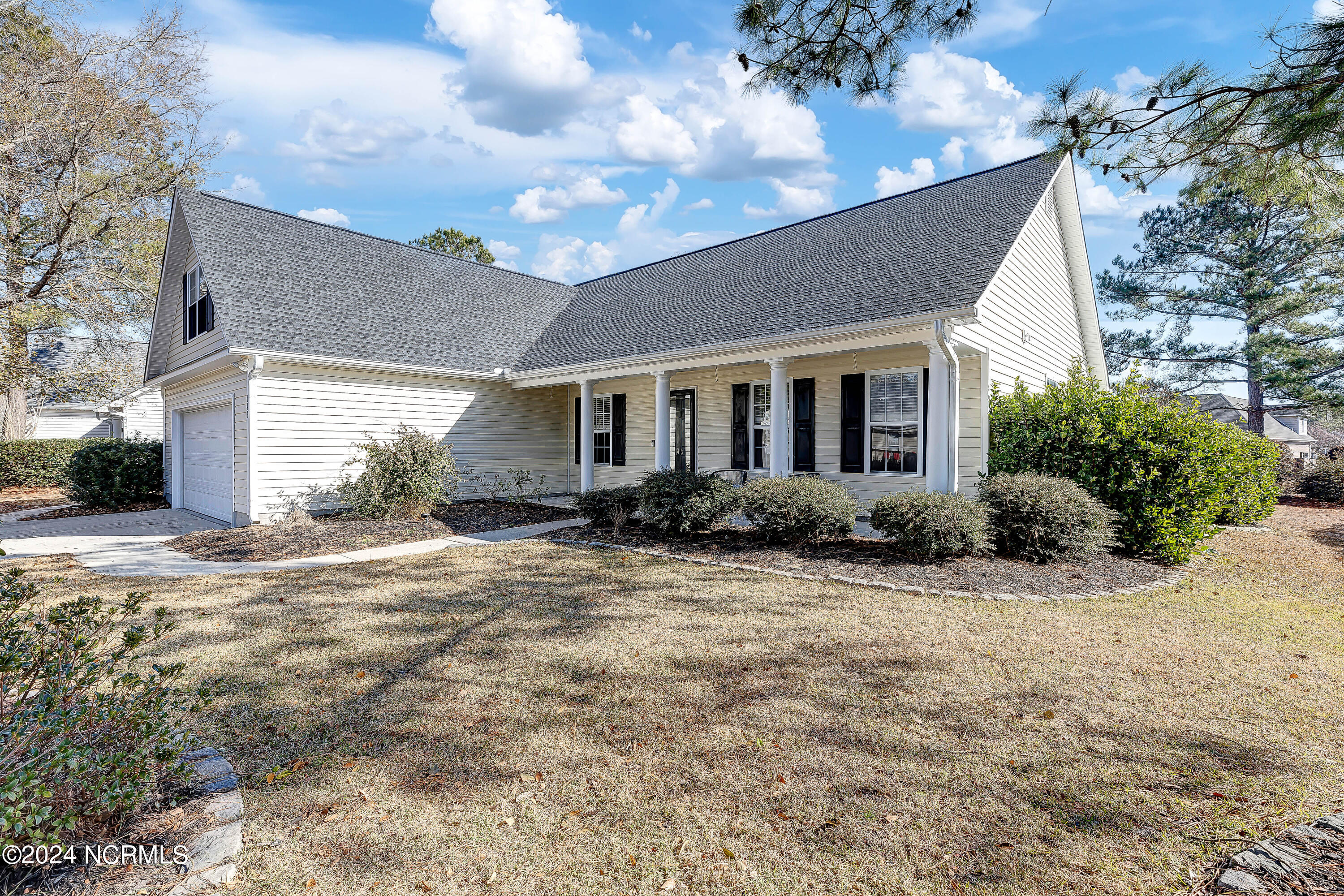143 Woodford Road NE