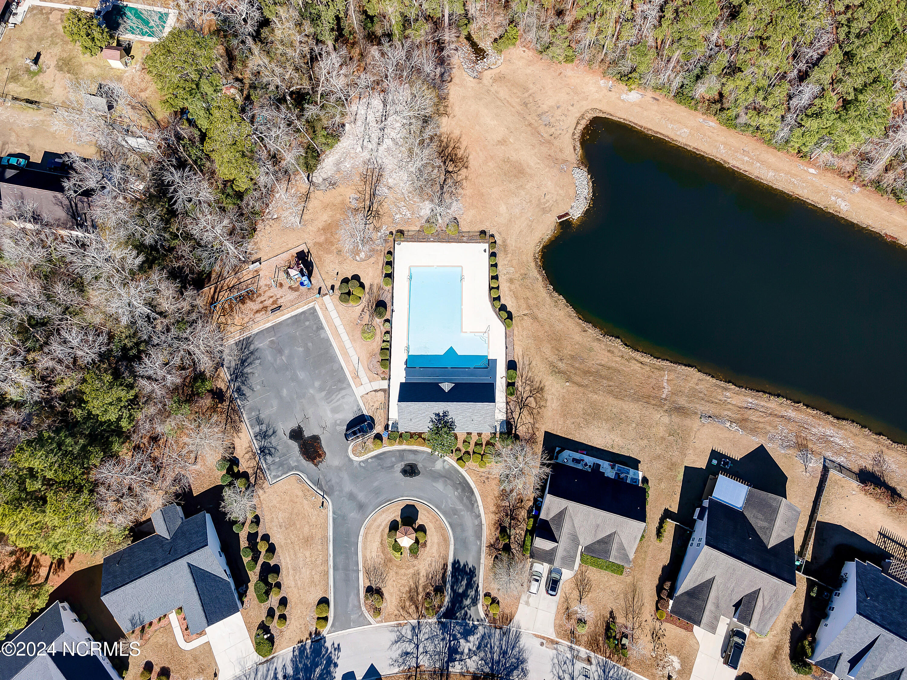 143 Woodford Road NE
