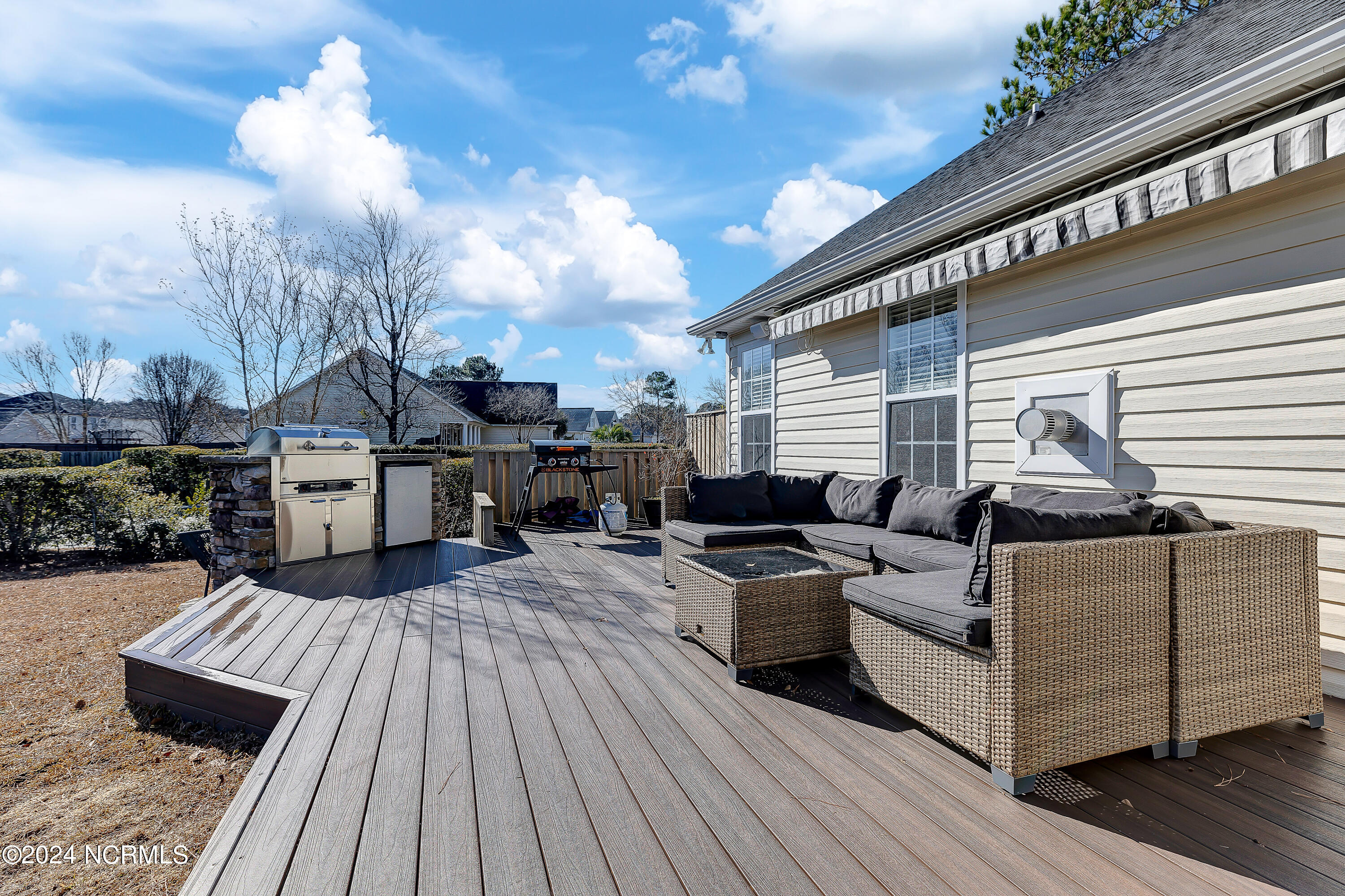 143 Woodford Road NE