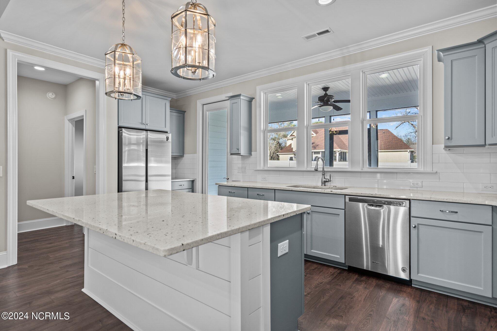 316 Halo Court