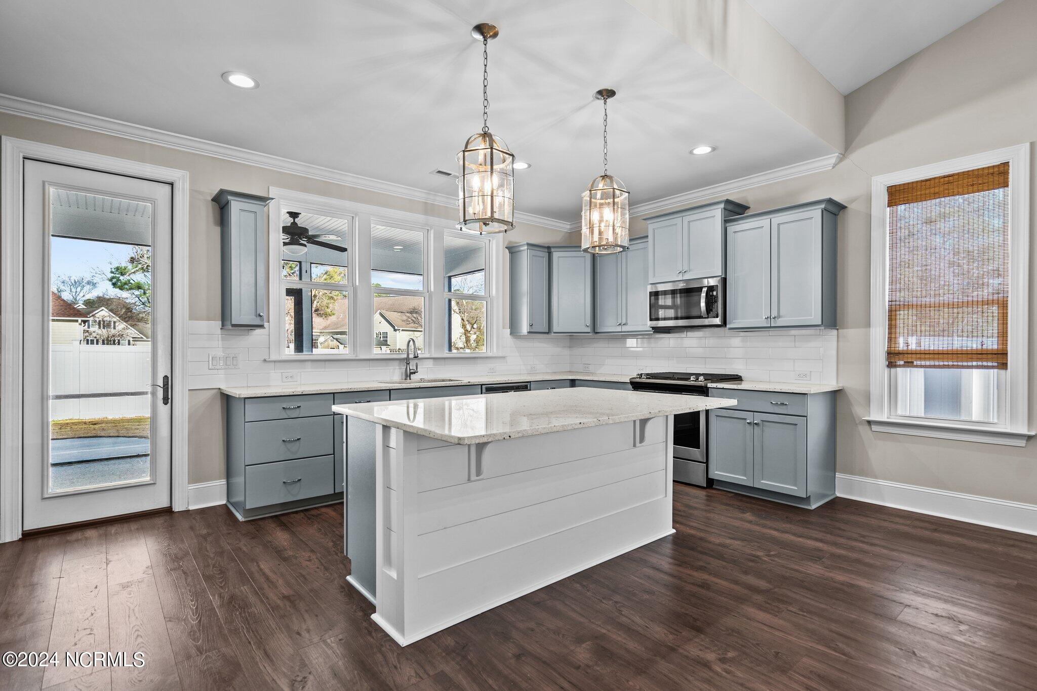 316 Halo Court