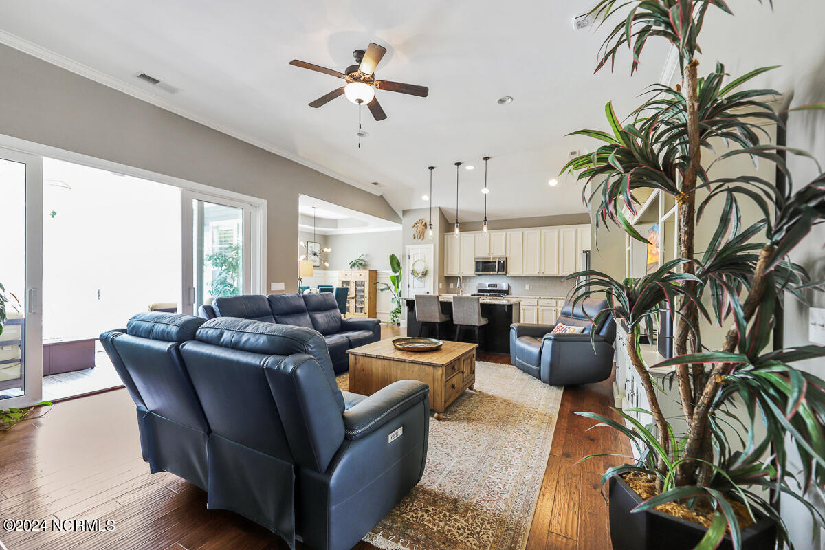 1380 Arot Court SW