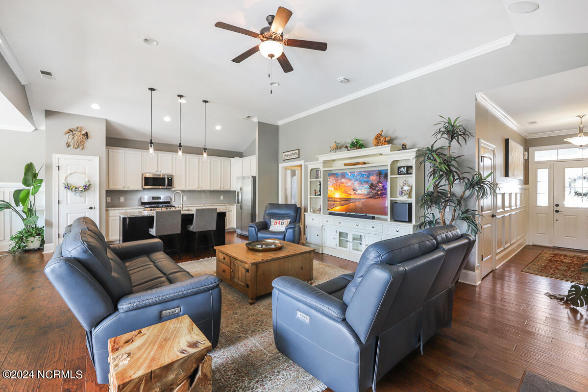 1380 Arot Court SW