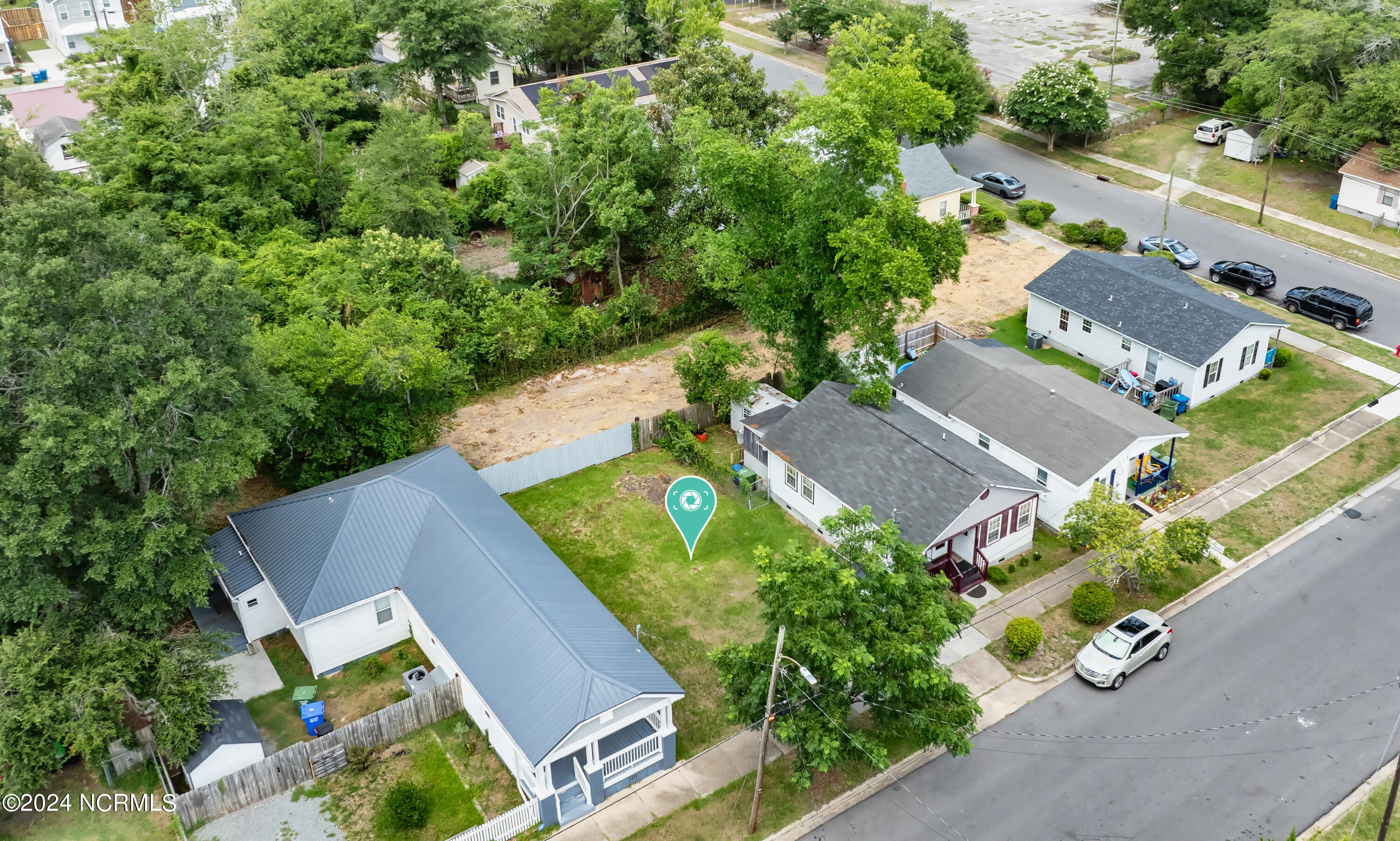 823 Hanover Street