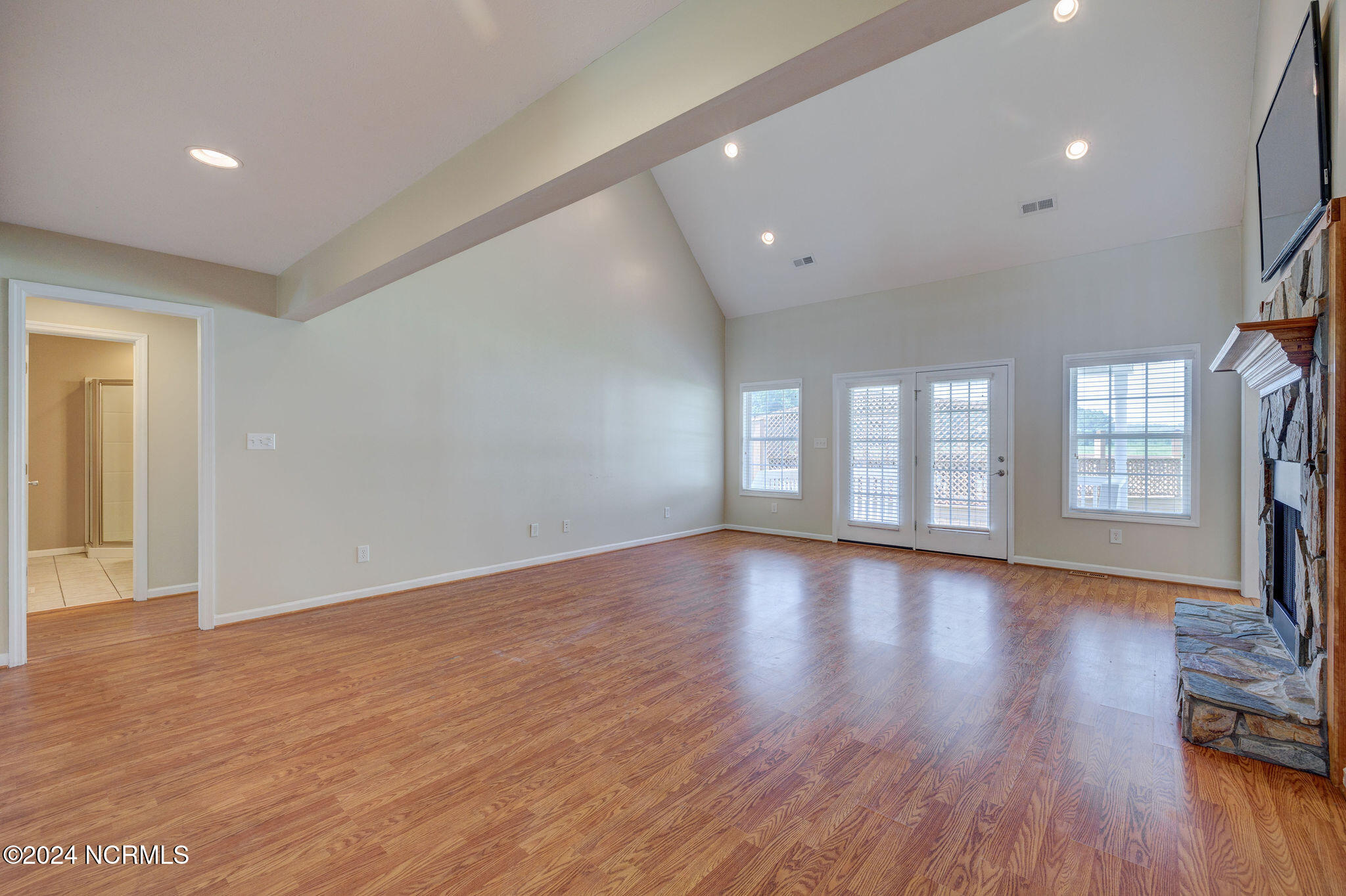 1385 White Oak River Road