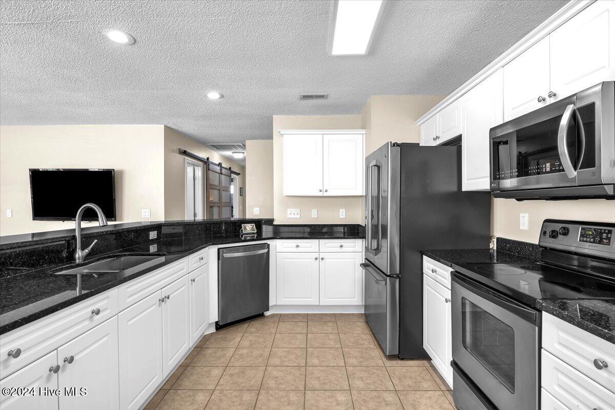 6430 Lenoir Drive