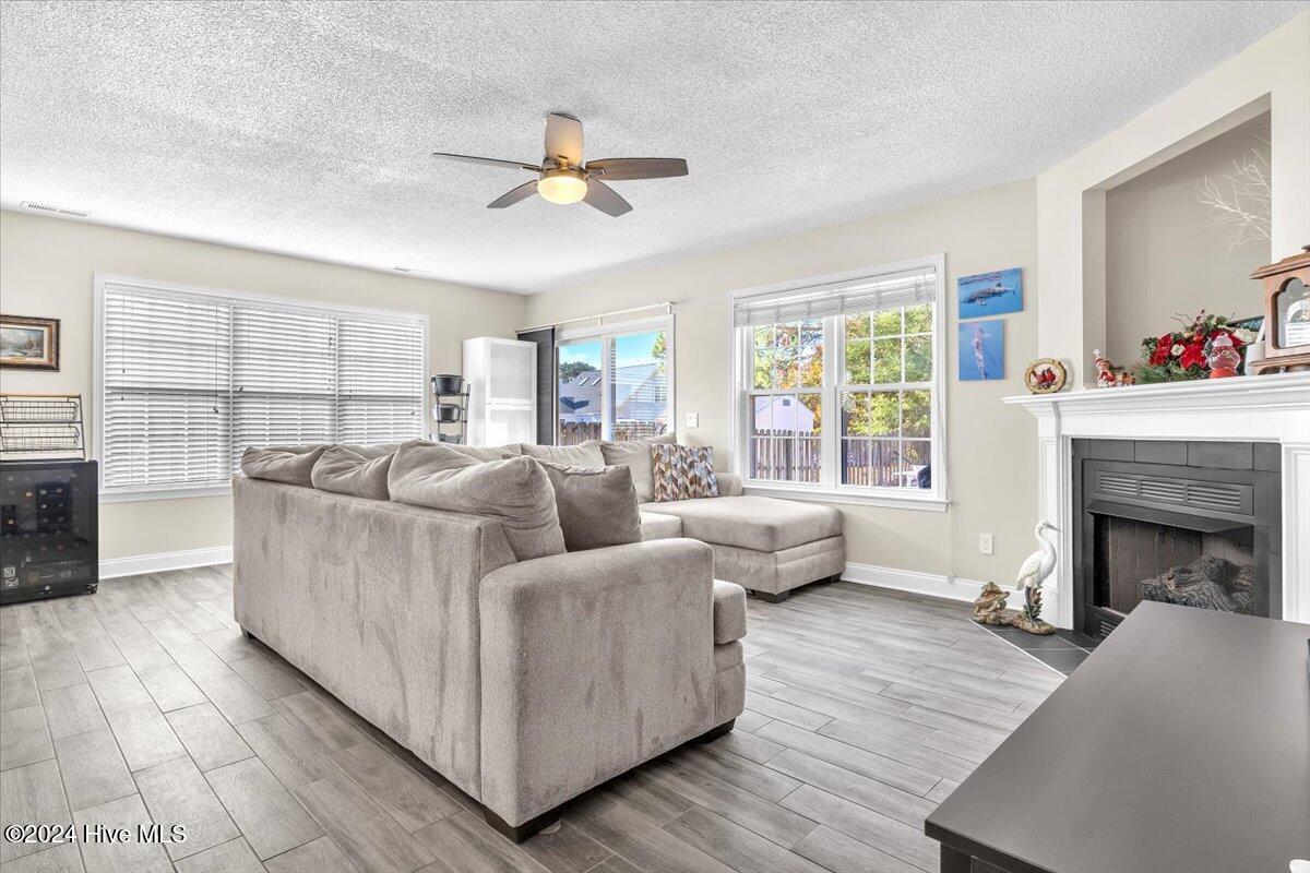 6430 Lenoir Drive