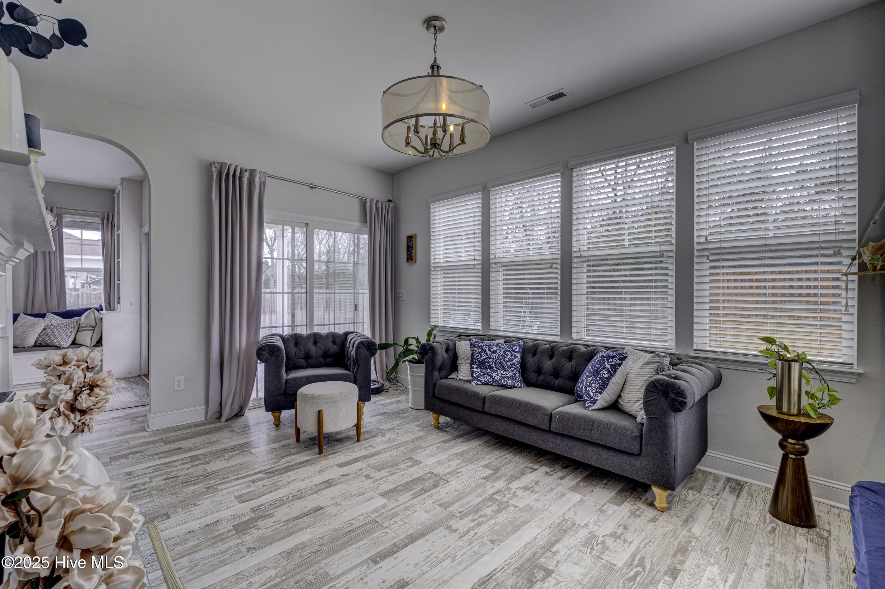 1340 Eastbourne Drive