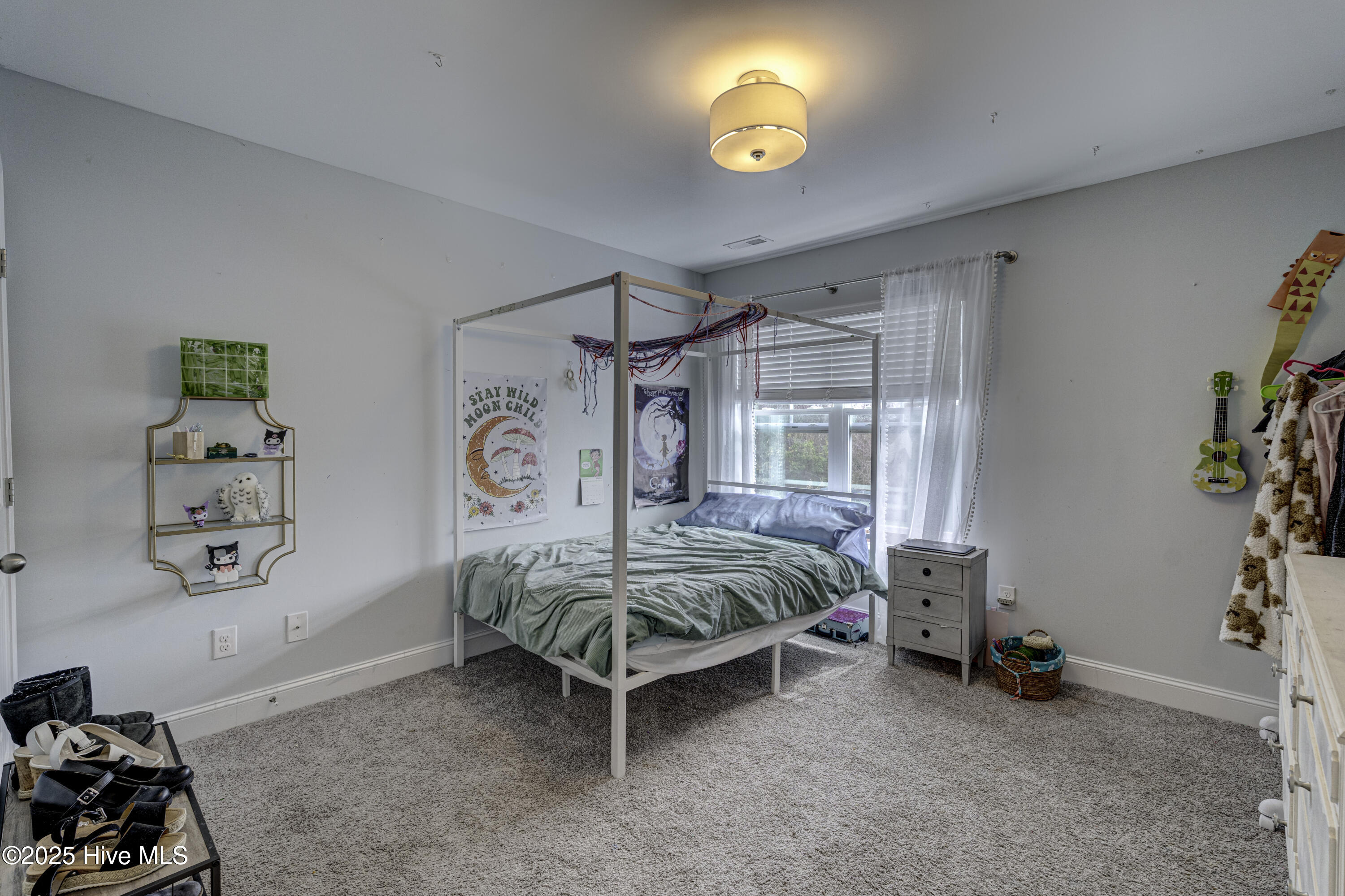 1340 Eastbourne Drive