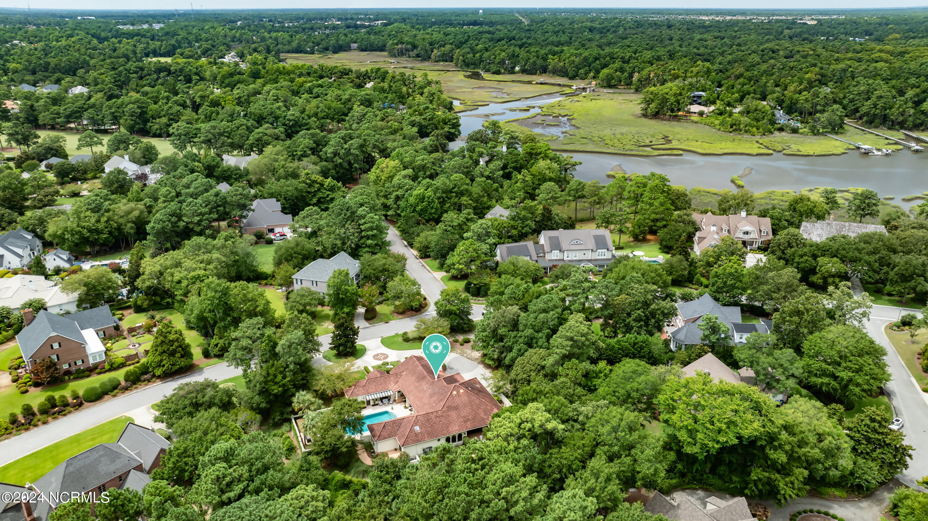 833 Gull Point Road