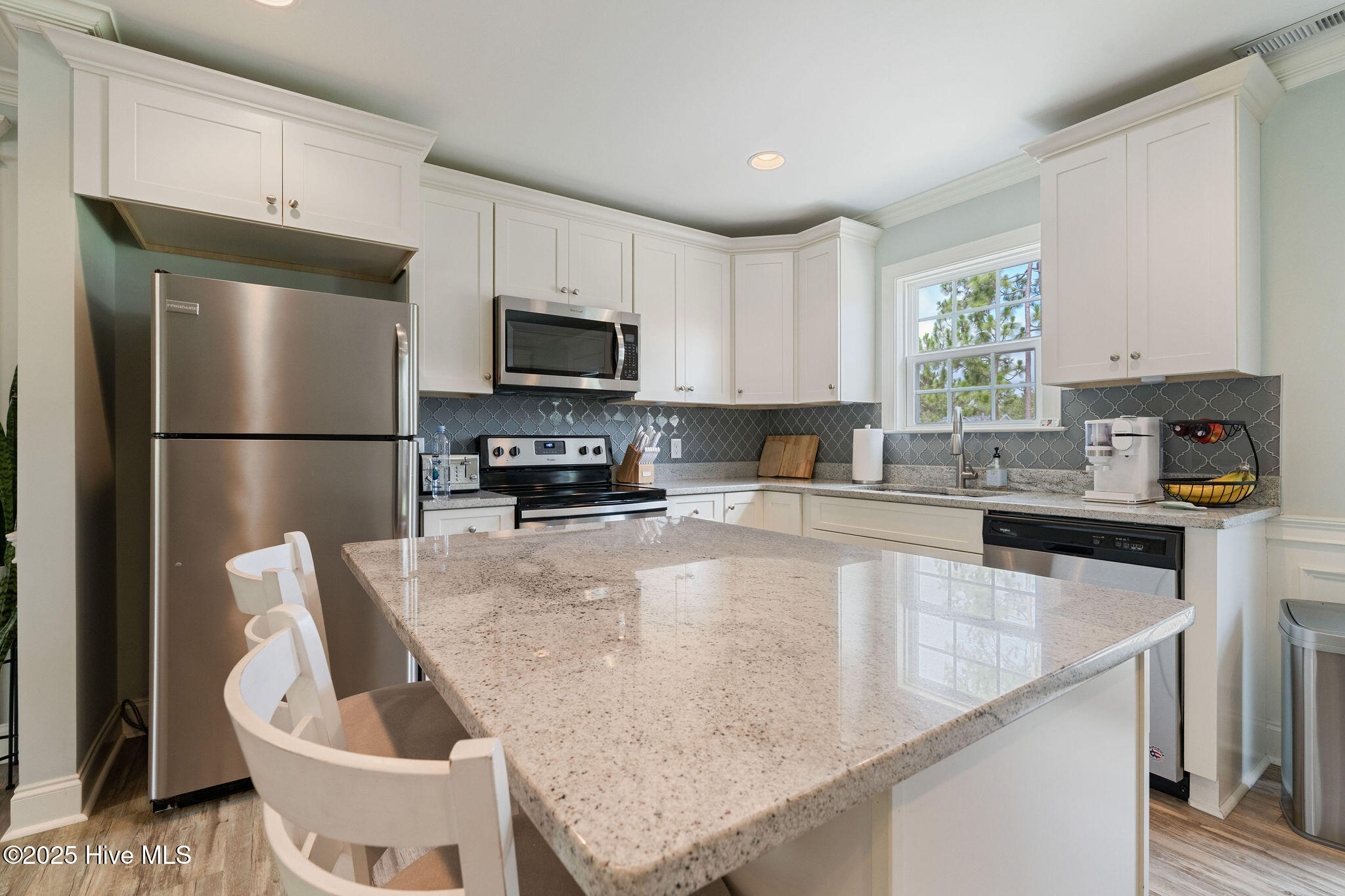 585 Mission Road