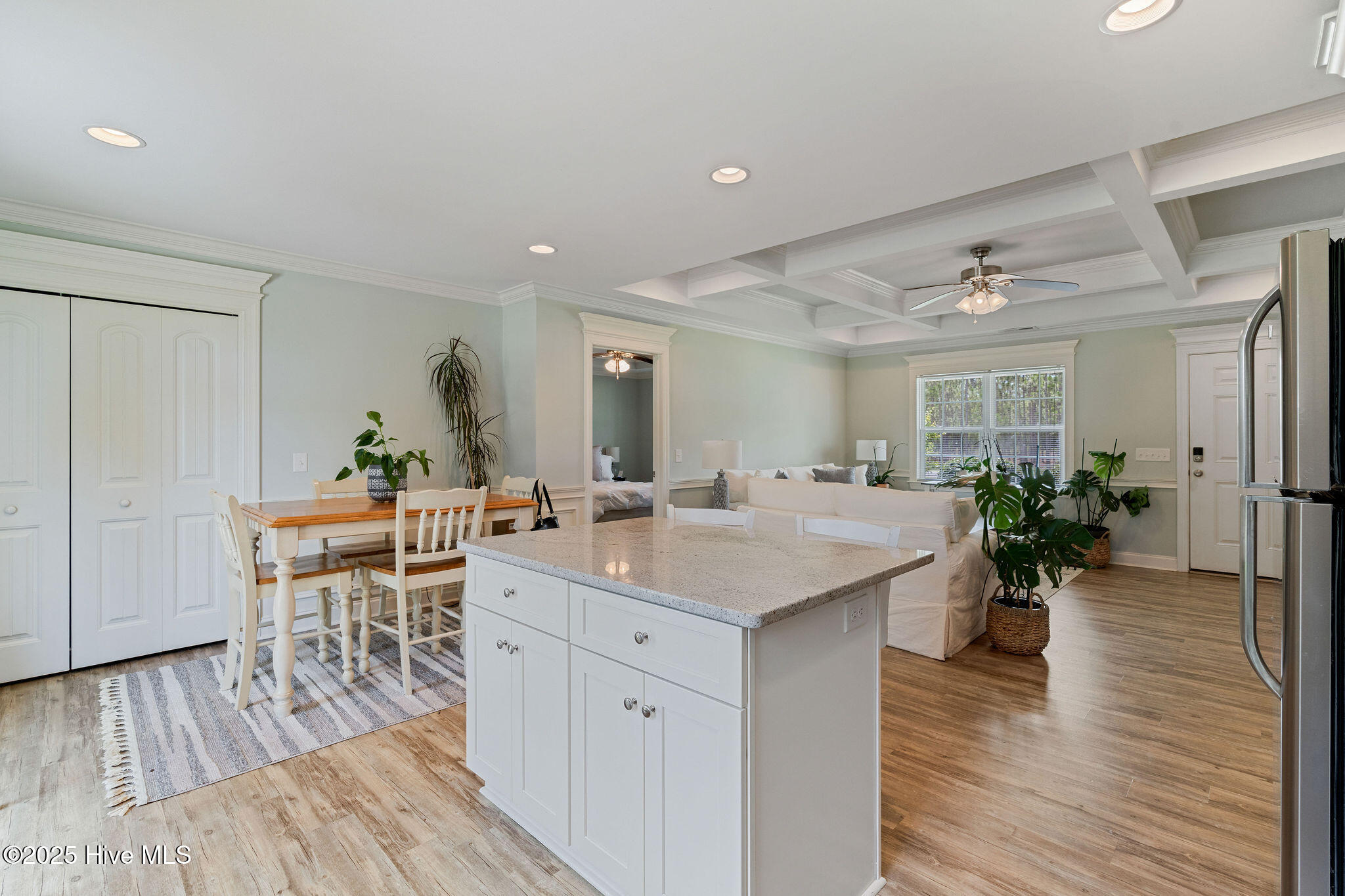 585 Mission Road