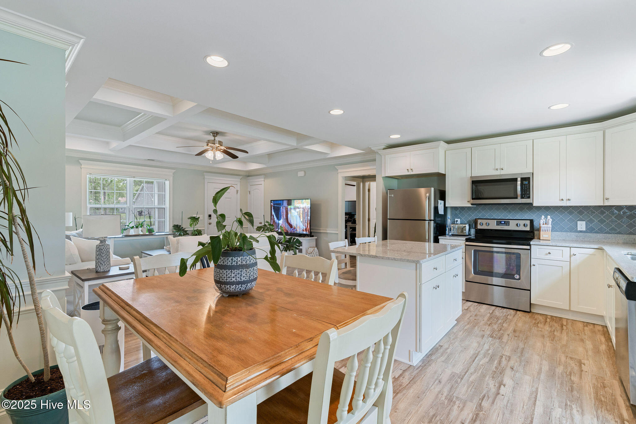 585 Mission Road