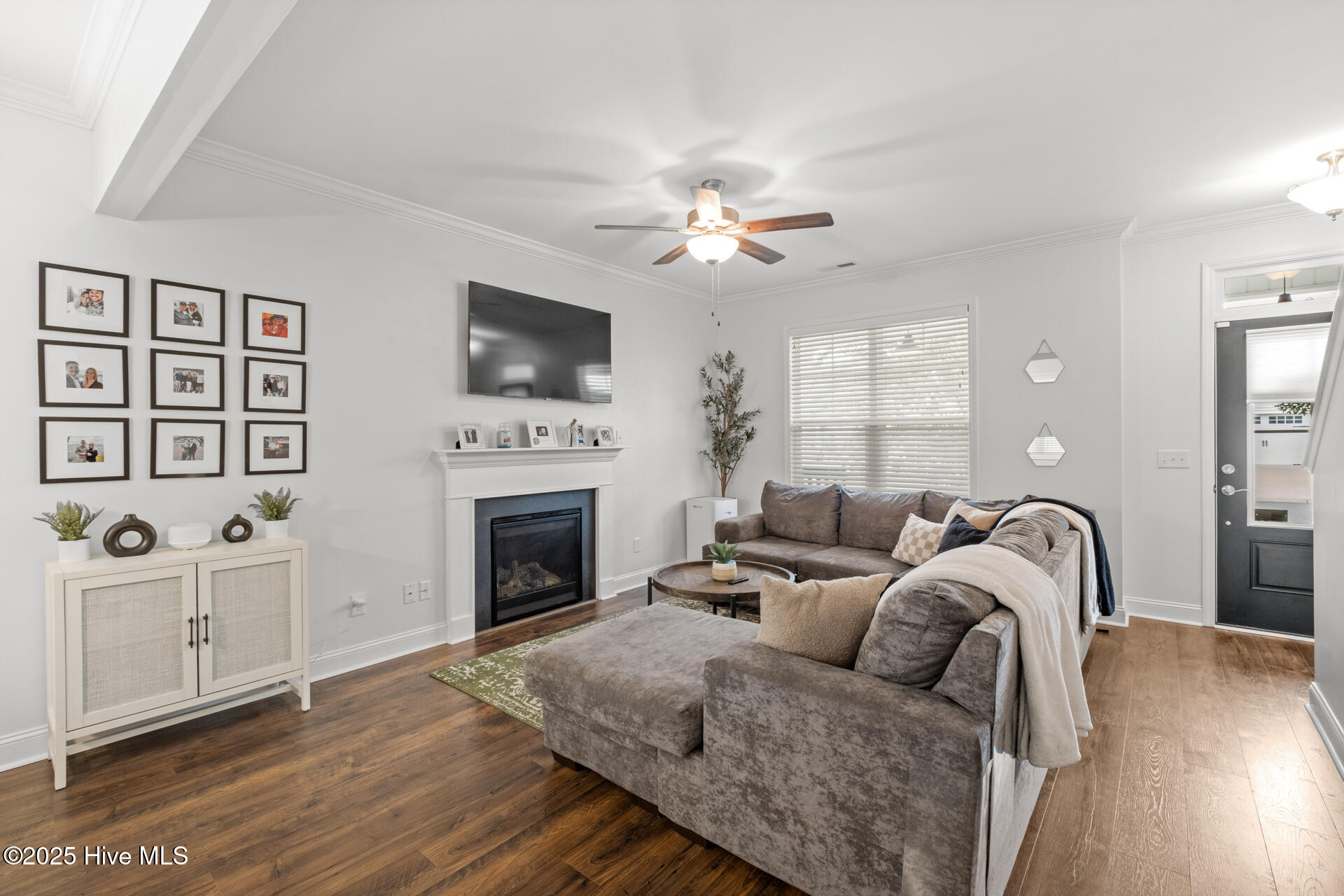 2028 Blue Bonnet Circle