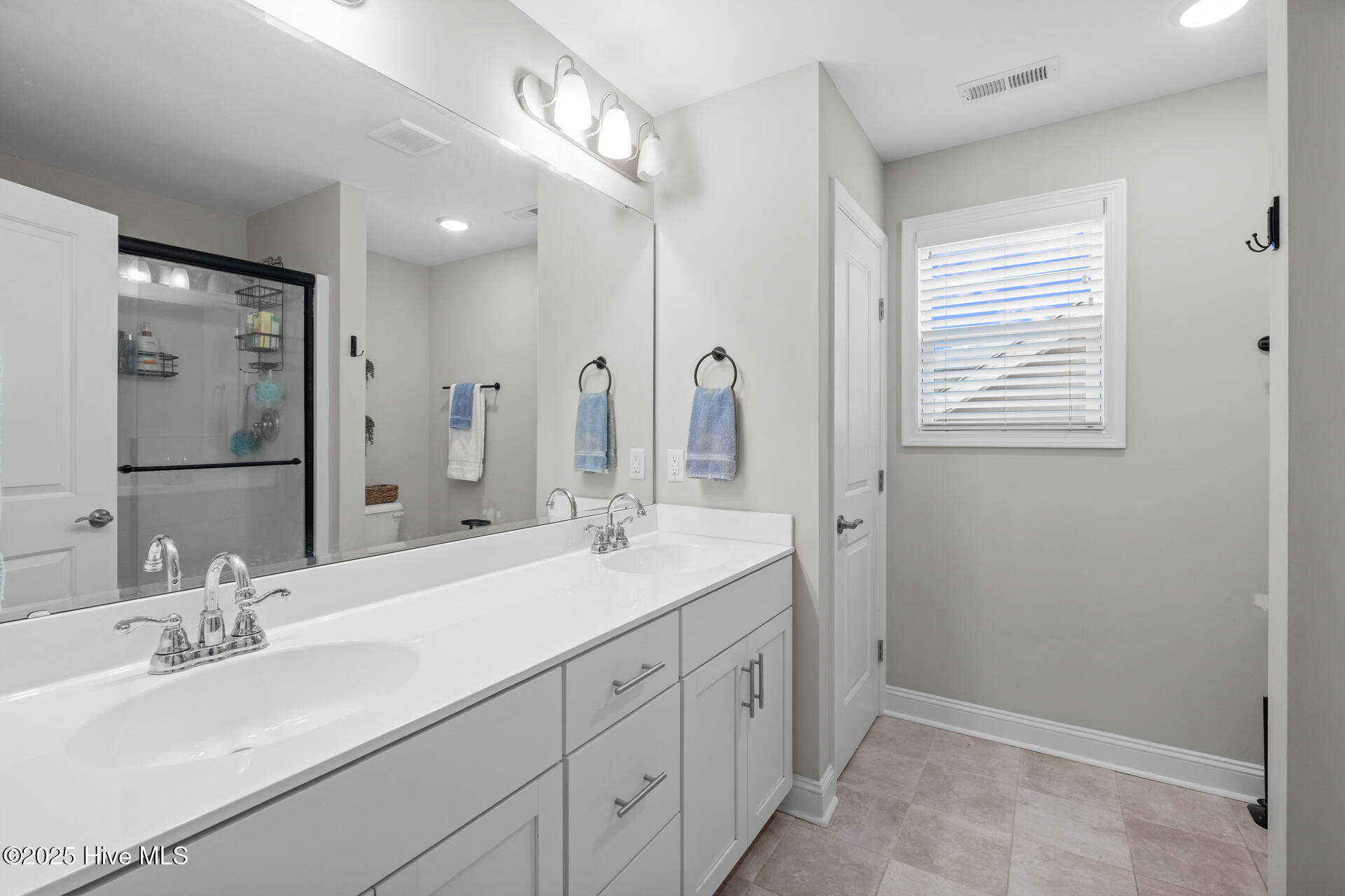 2028 Blue Bonnet Circle