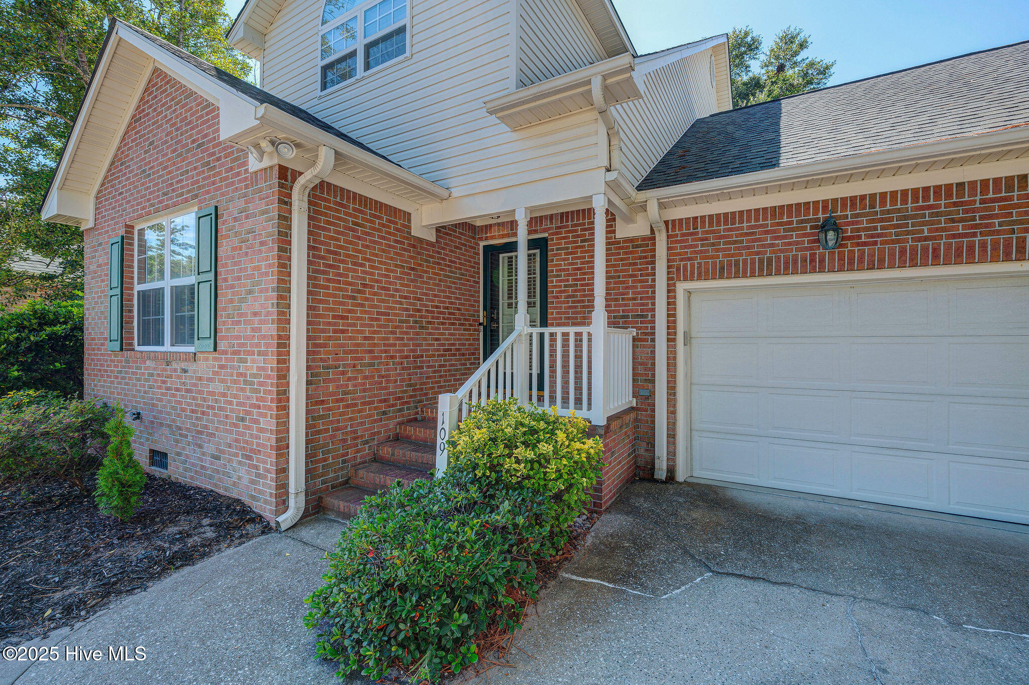 109 Lighthouse Drive