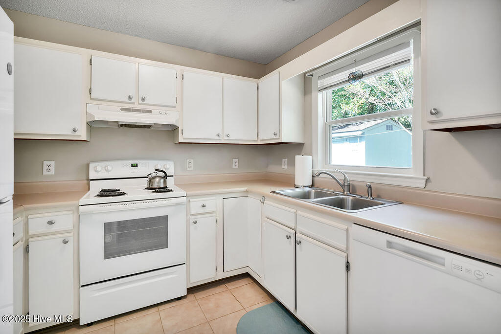 4409 Woodcroft Court