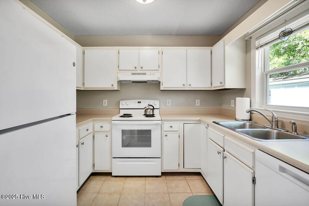 4409 Woodcroft Court