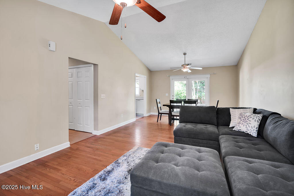 4409 Woodcroft Court