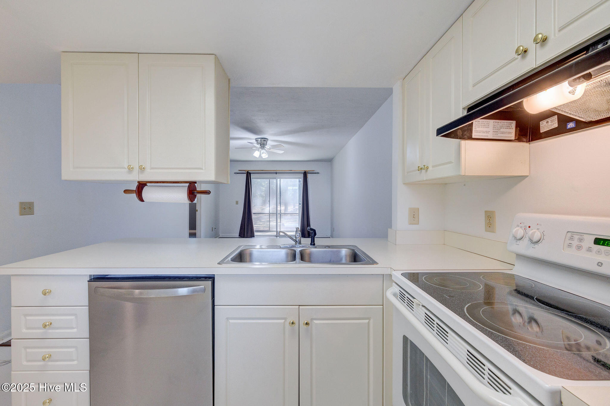 4529 Holly Tree Road, 701