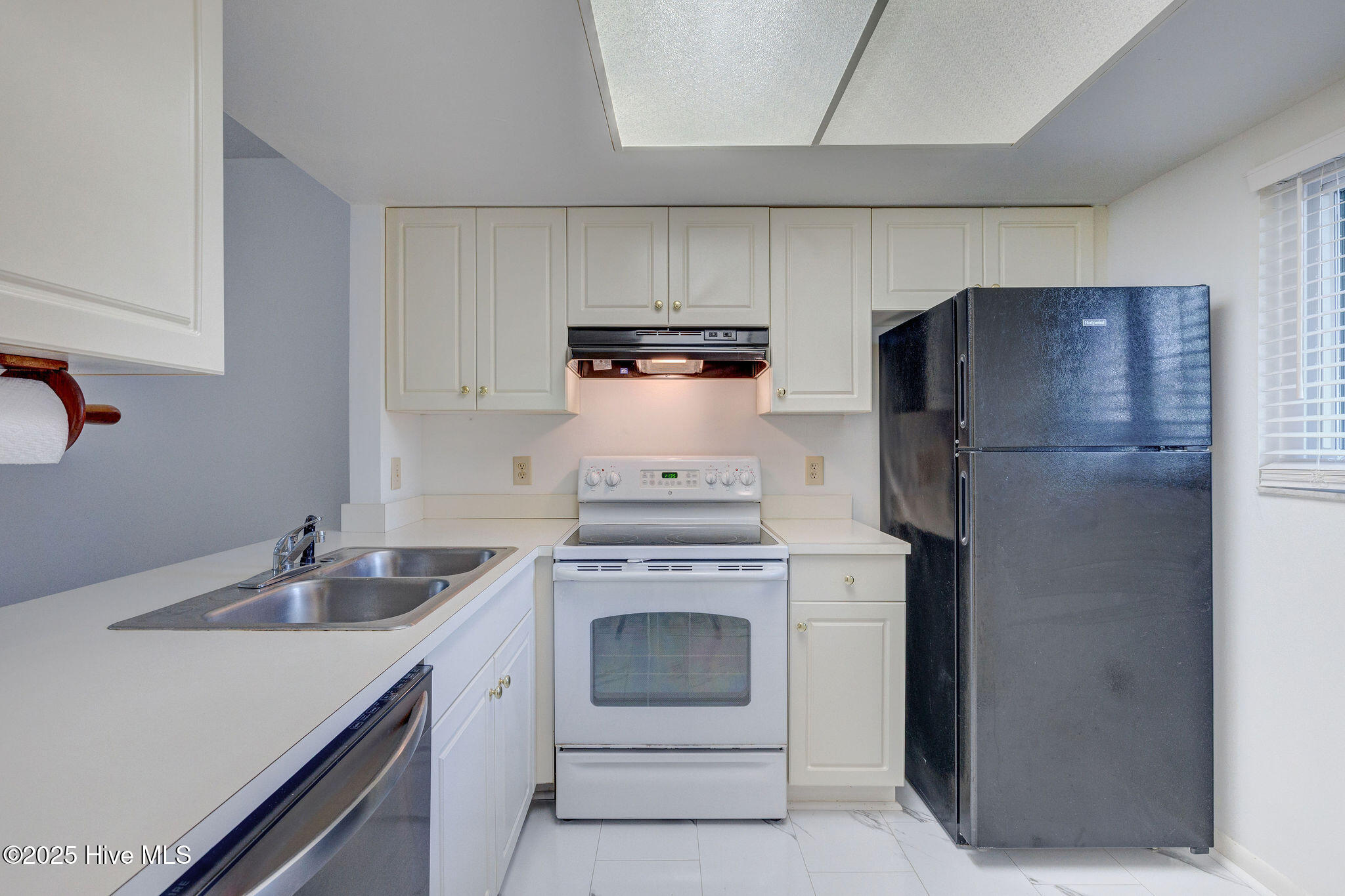 4529 Holly Tree Road, 701