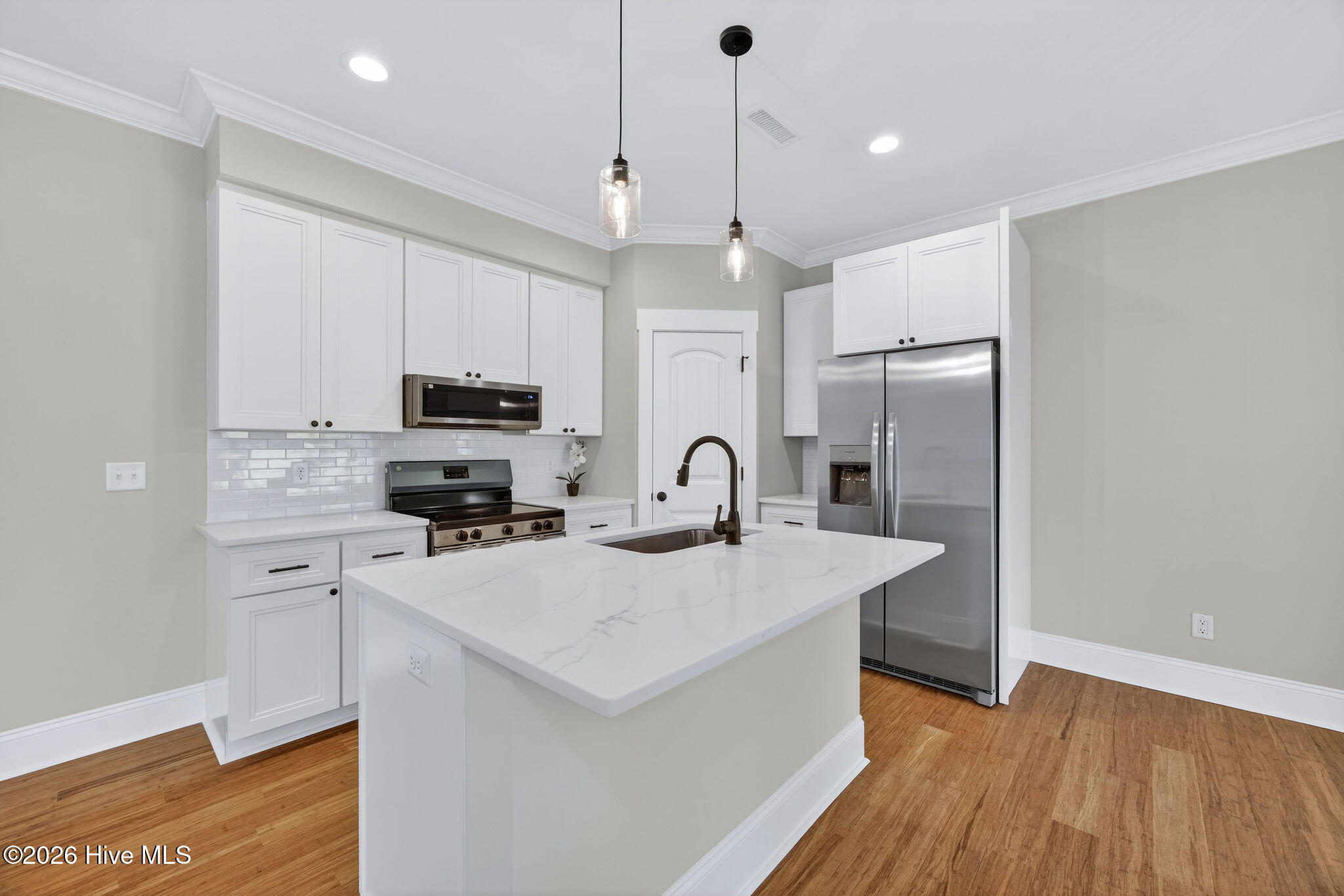 404 S Bodenheimer Street