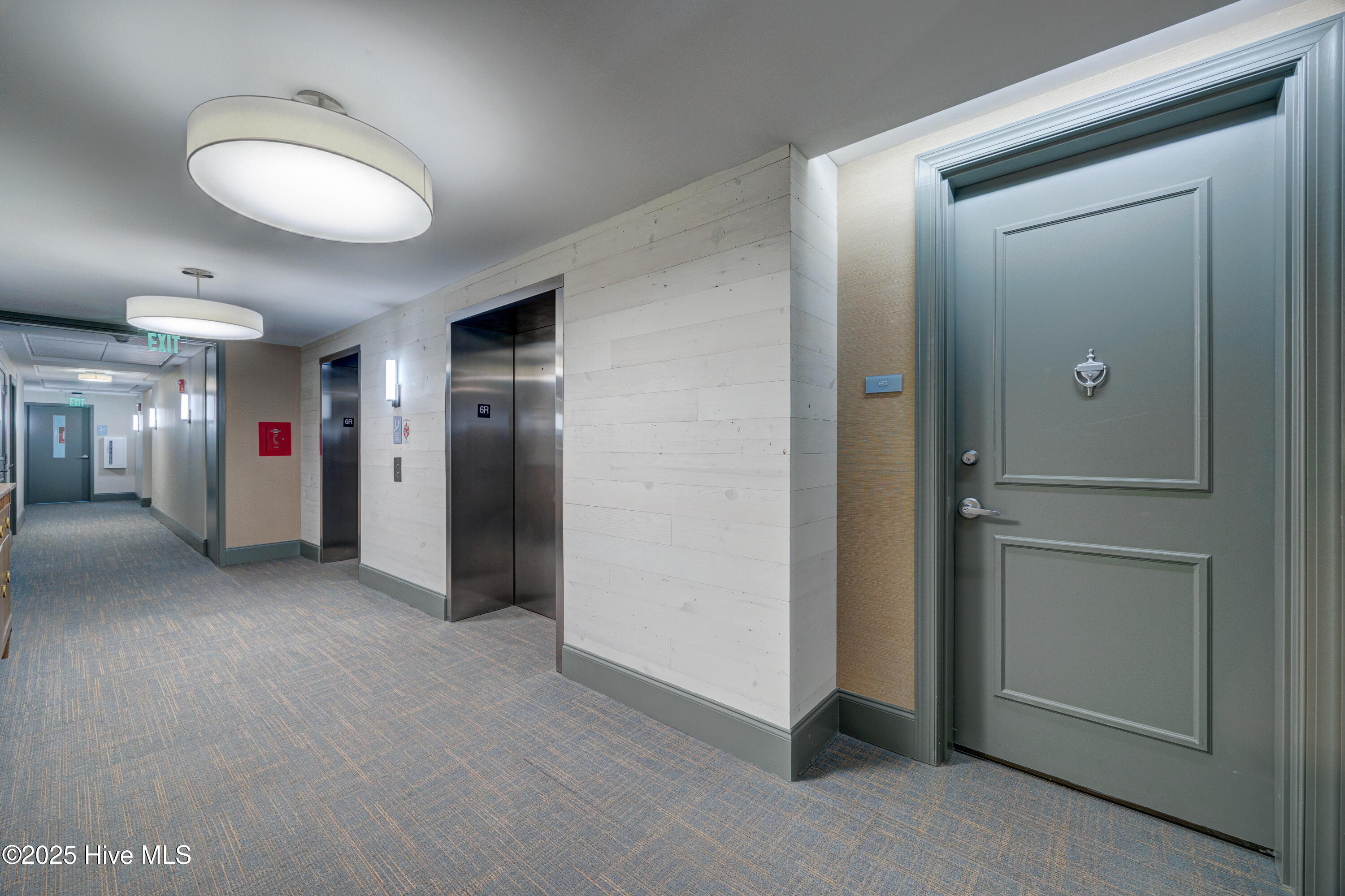 240 N Water Street 653