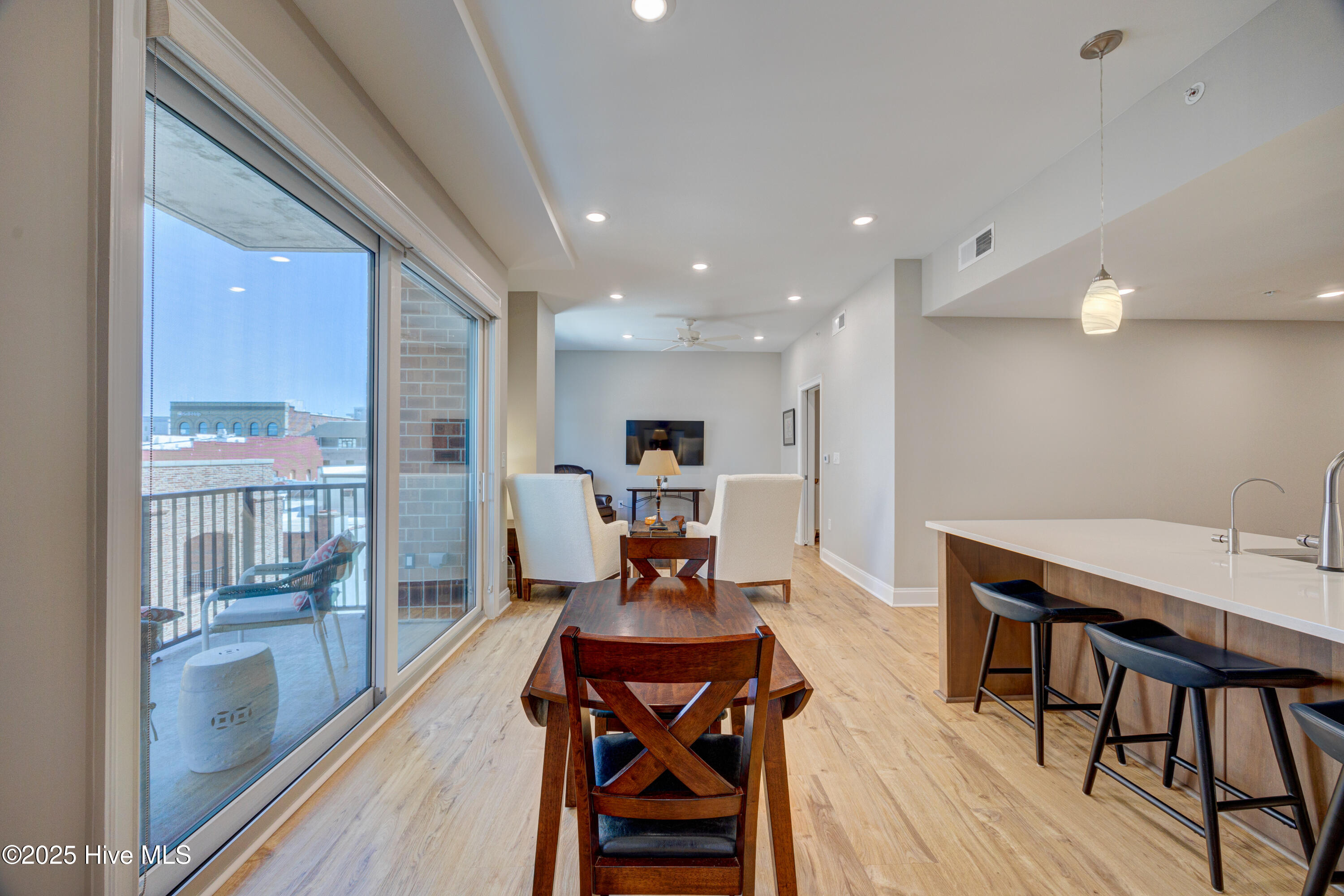 240 N Water Street 653