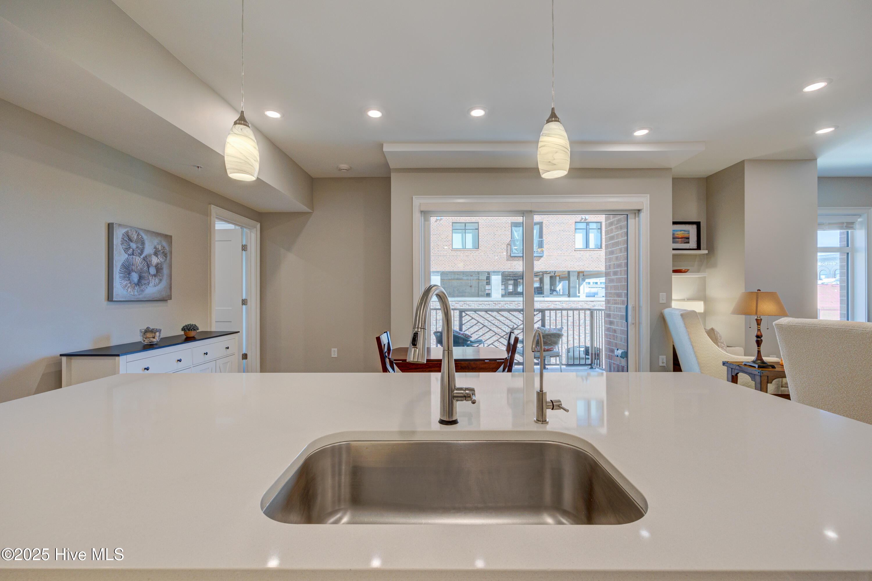 240 N Water Street 653