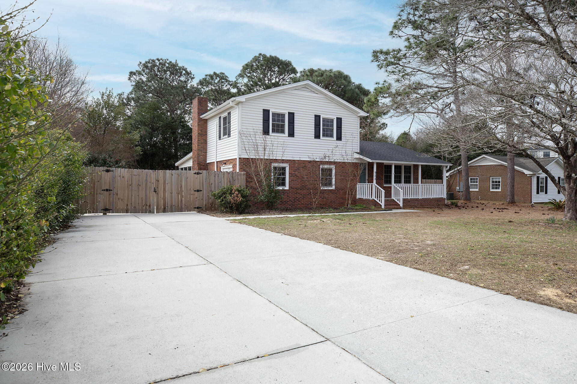 925 Lorraine Drive