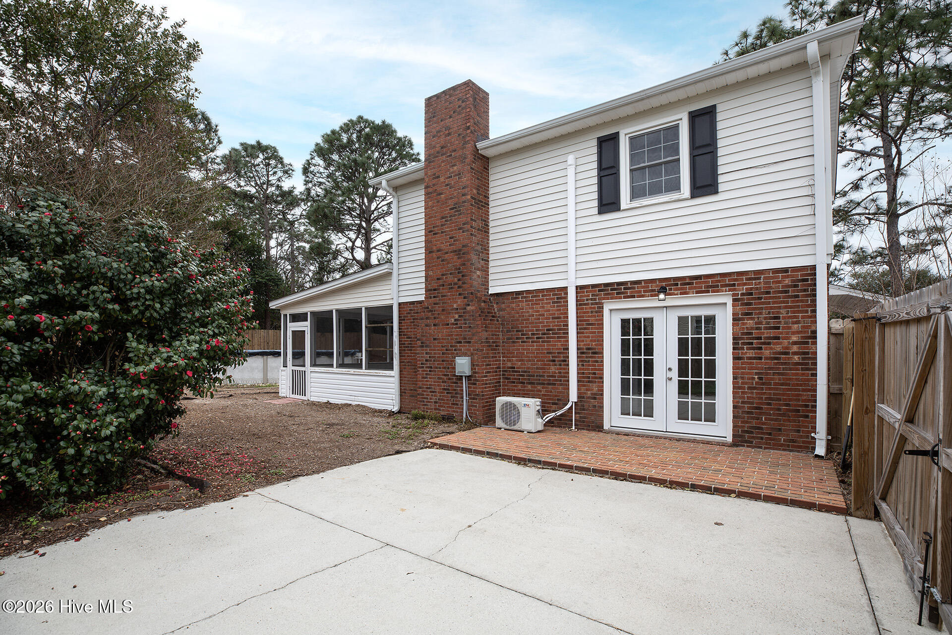 925 Lorraine Drive