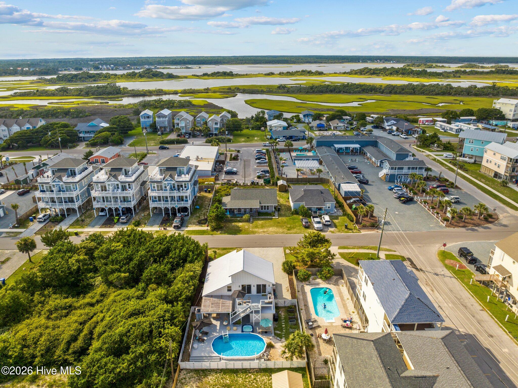 618 N Topsail Drive