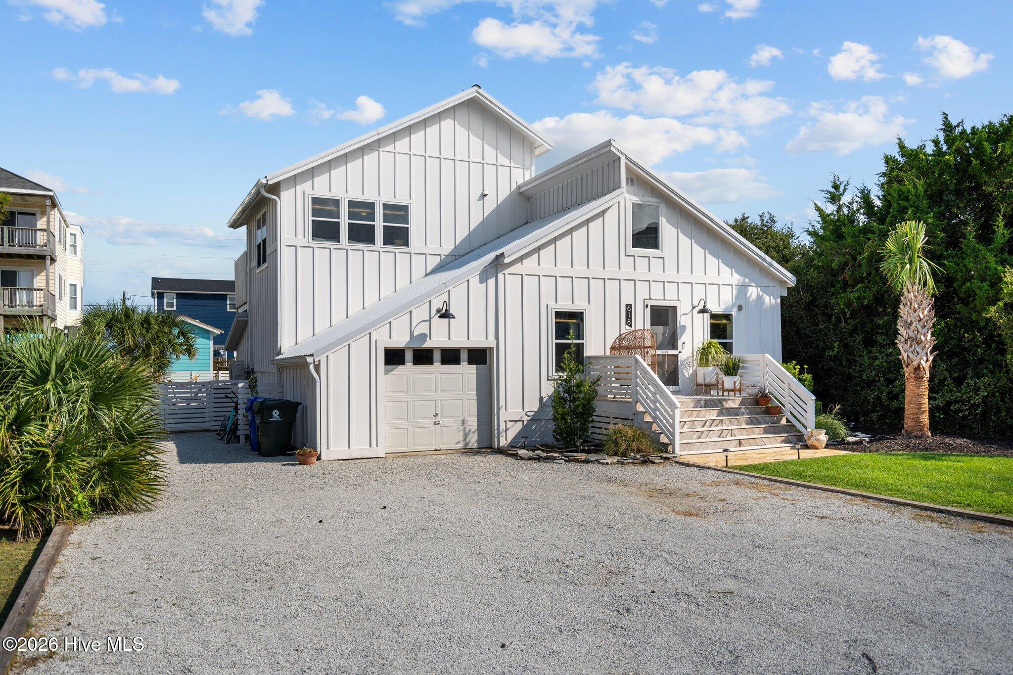 618 N Topsail Drive