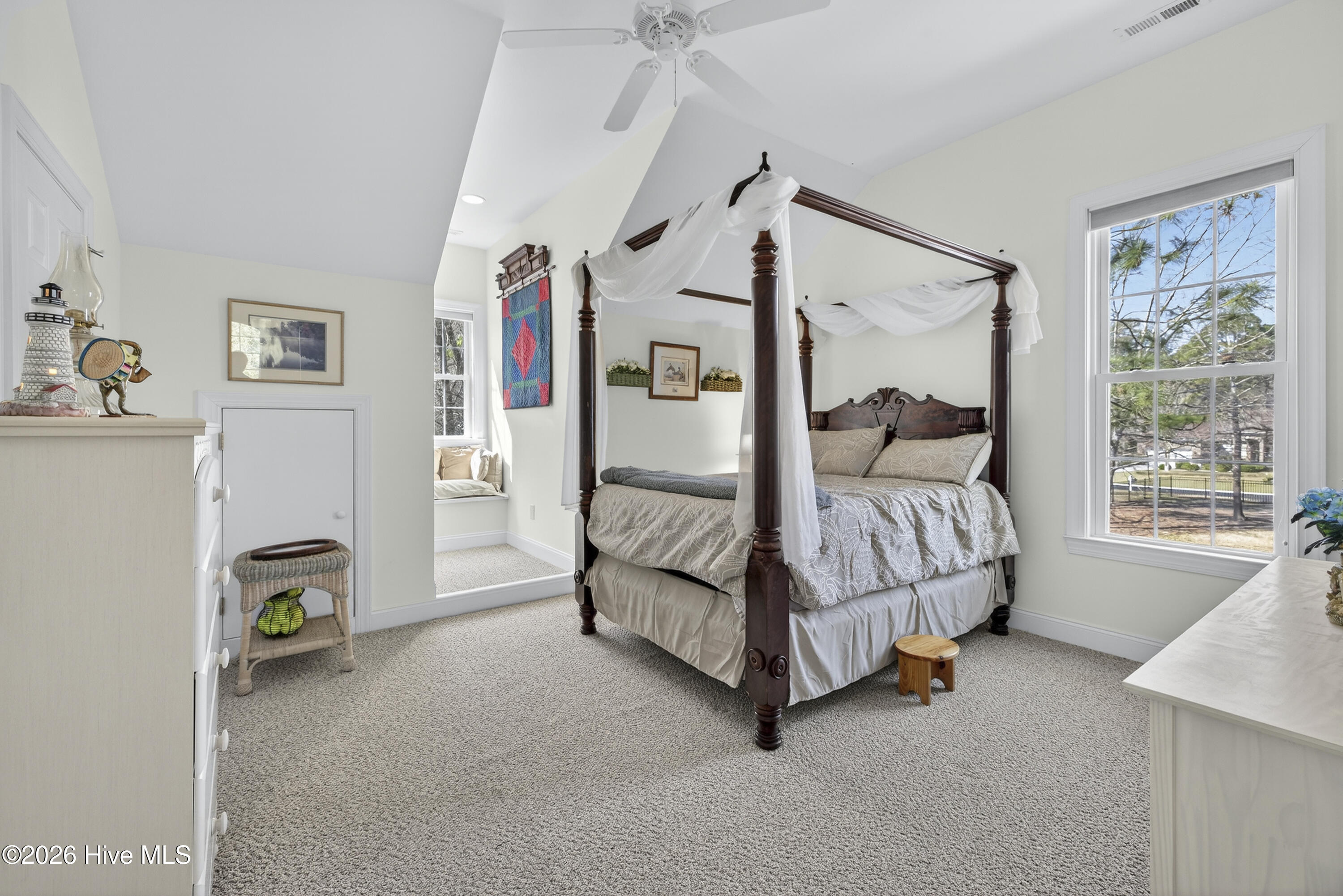 503 Riverwood Drive SE