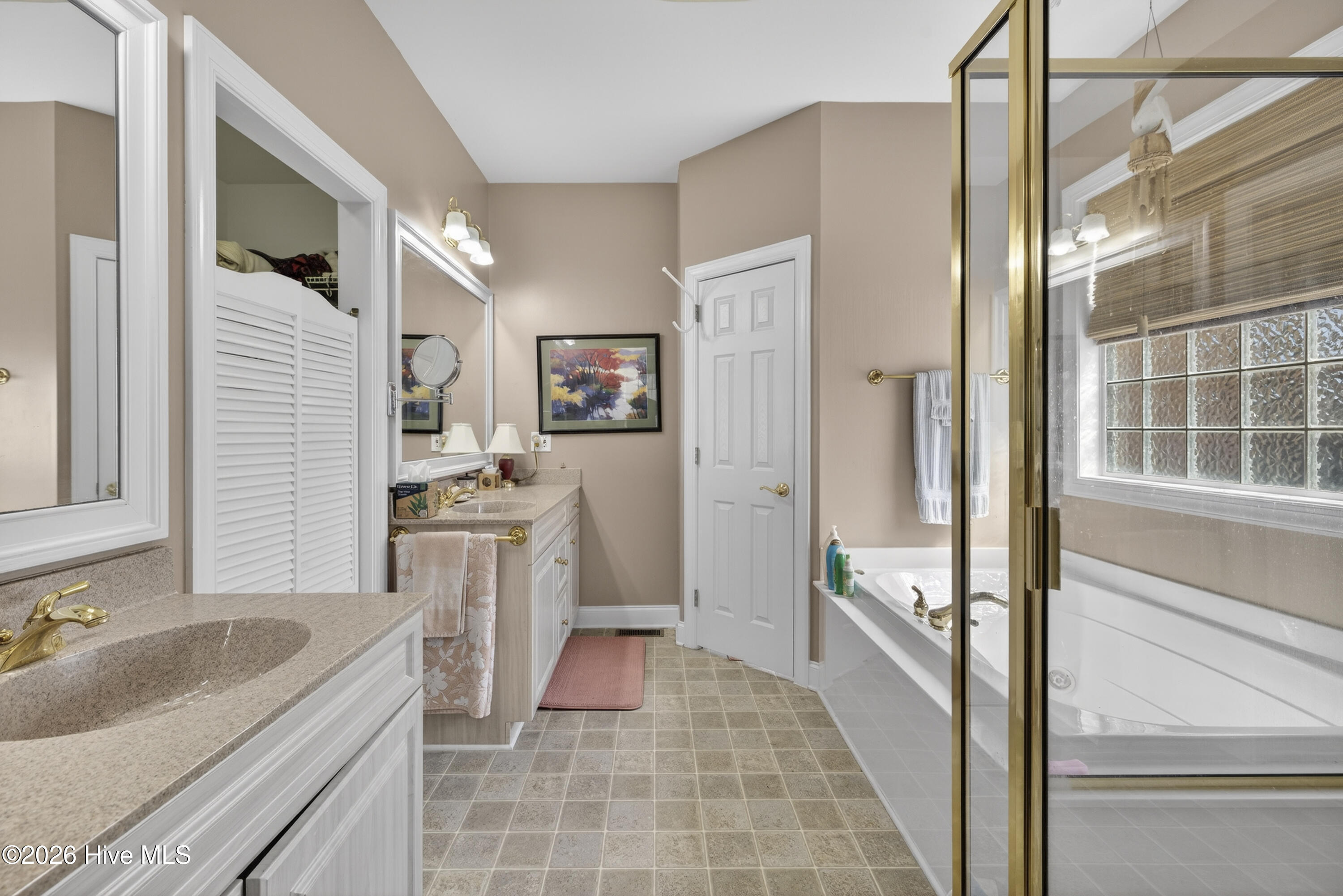 503 Riverwood Drive SE