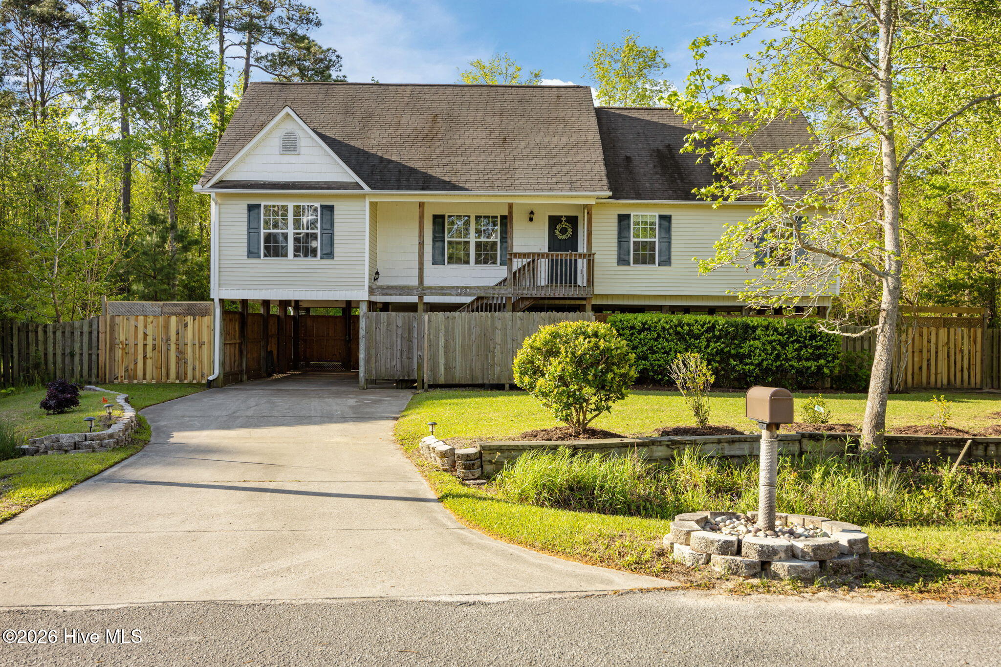 439 Motts Creek Road