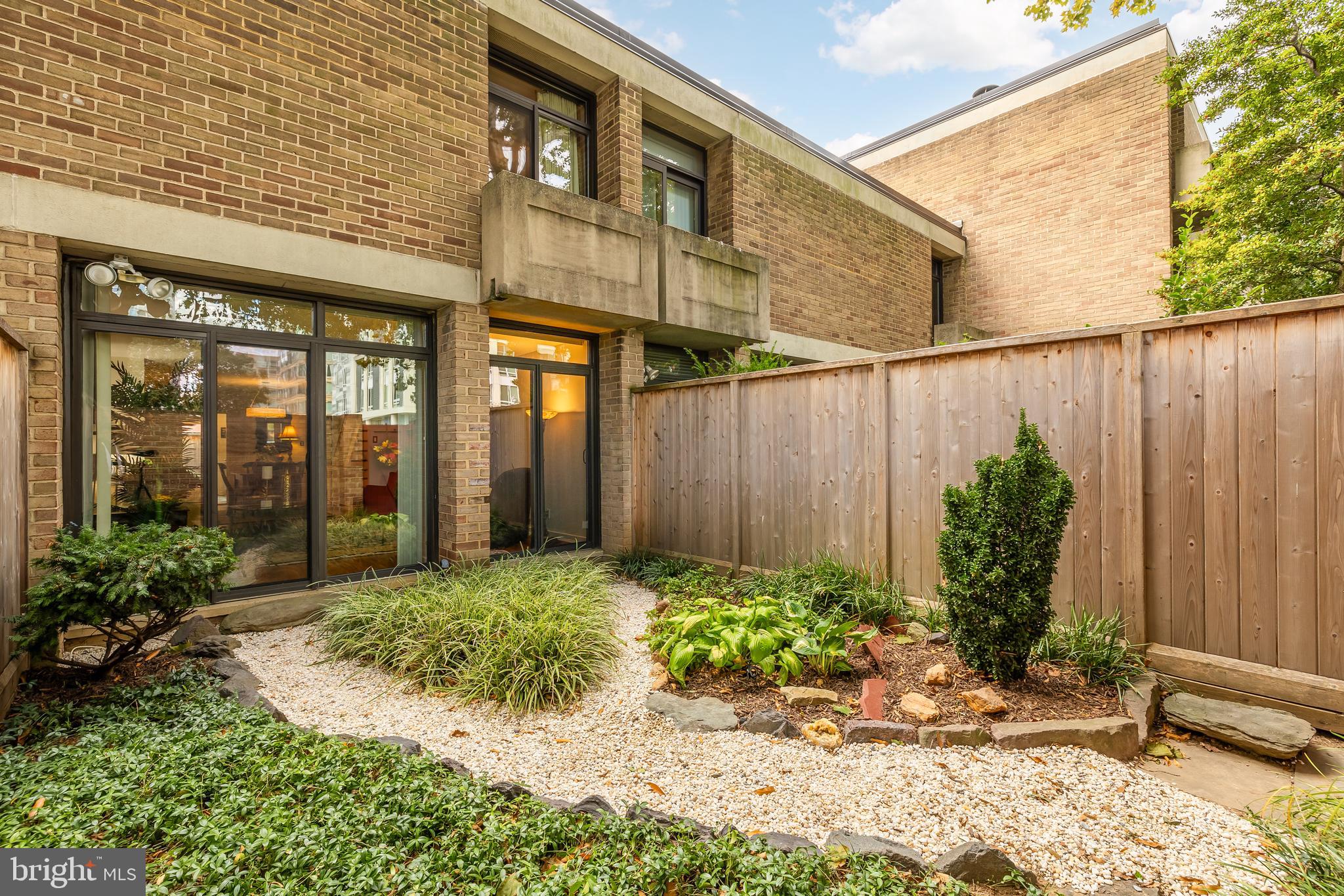 436 M St SW #10