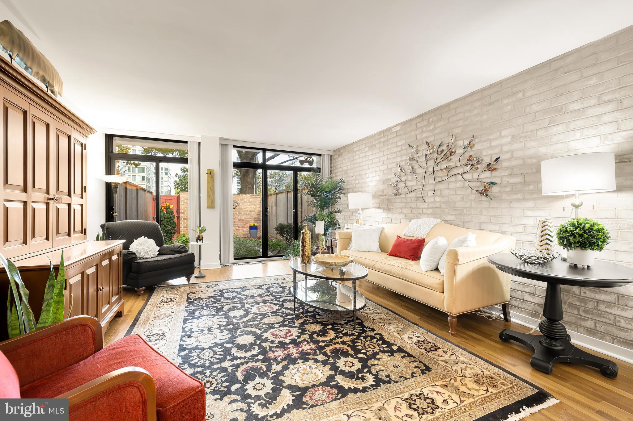 436 M St SW #10