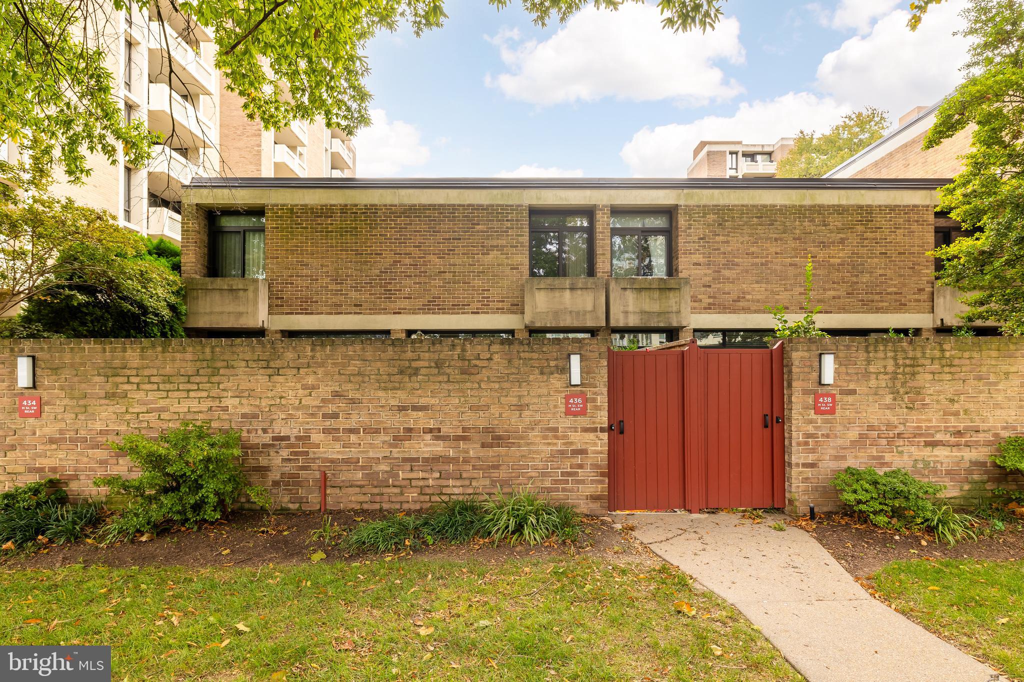 436 M St SW #10
