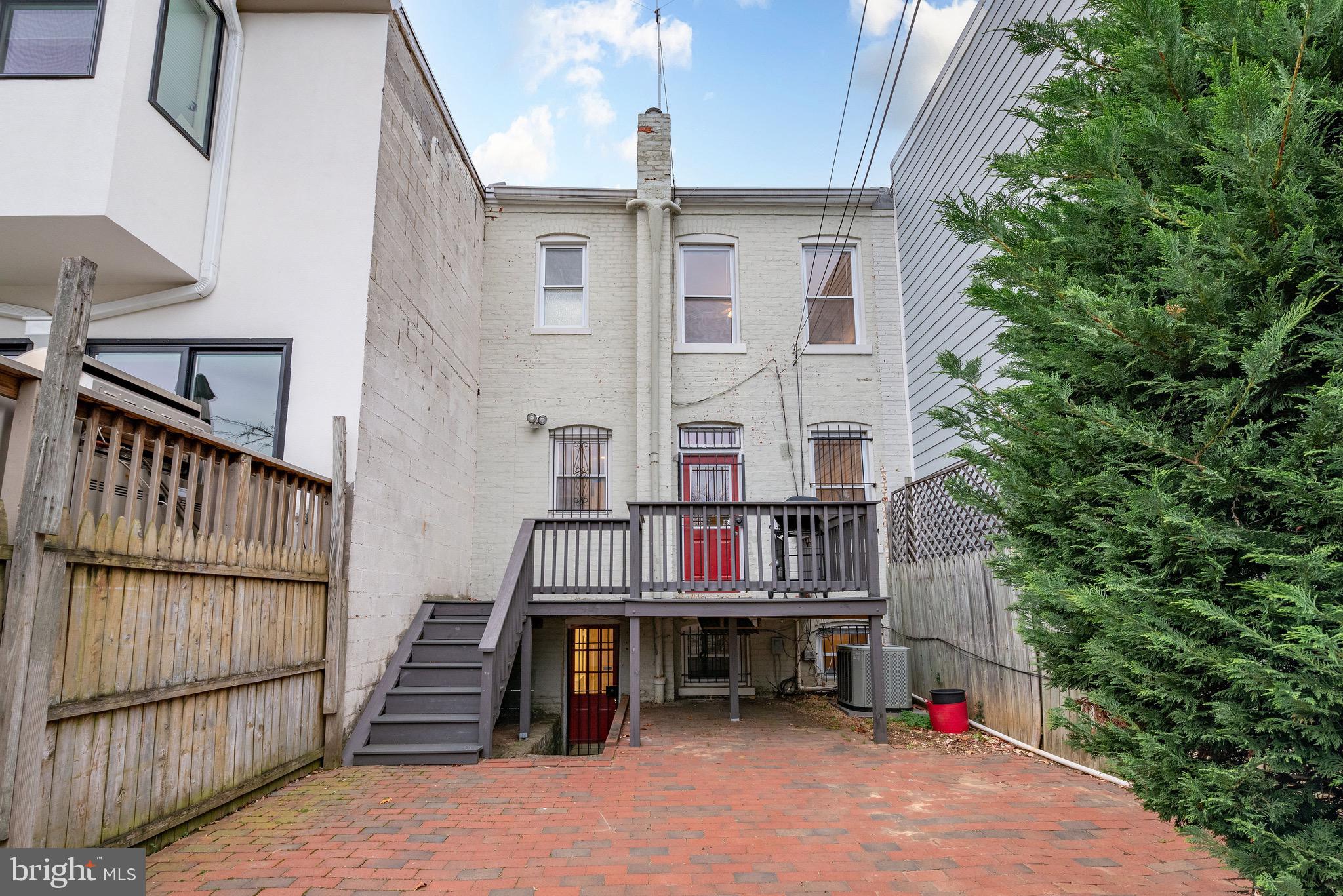 315 14th St NE