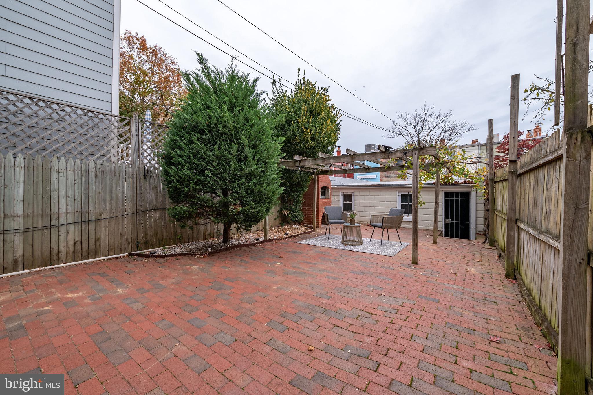 315 14th St NE