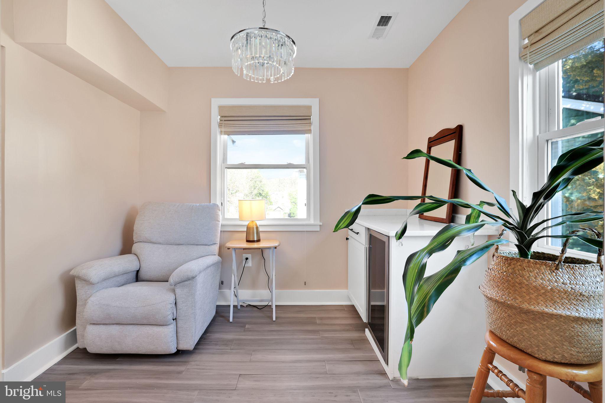 3701 South Dakota Ave NE