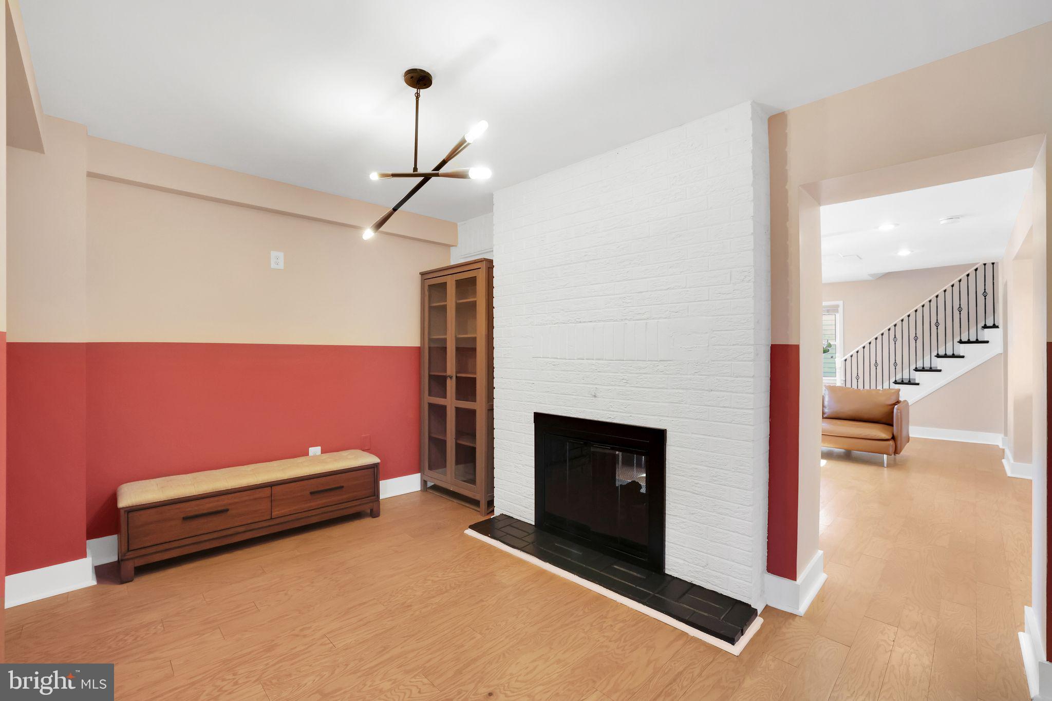 3701 South Dakota Ave NE