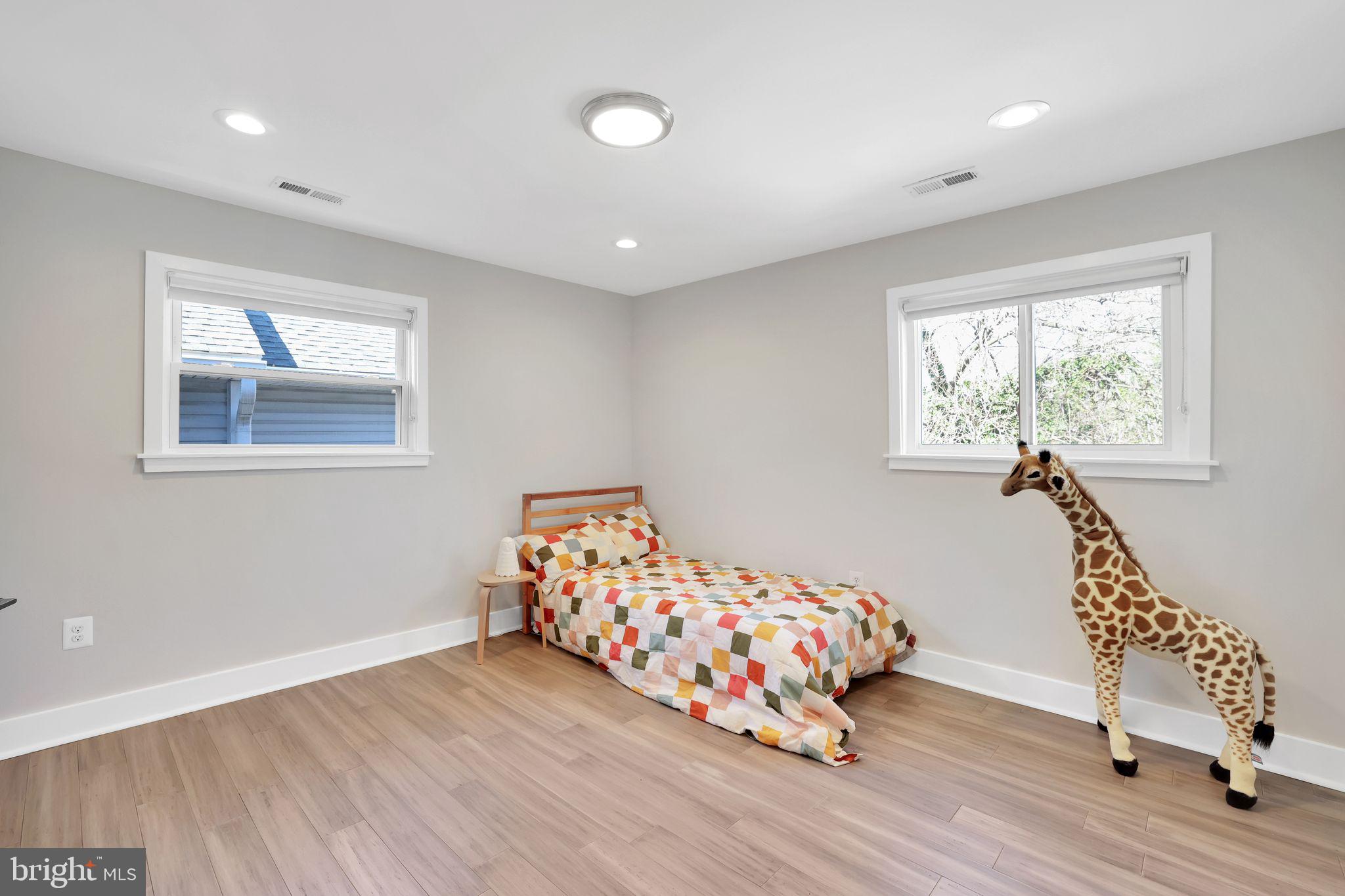 3701 South Dakota Ave NE