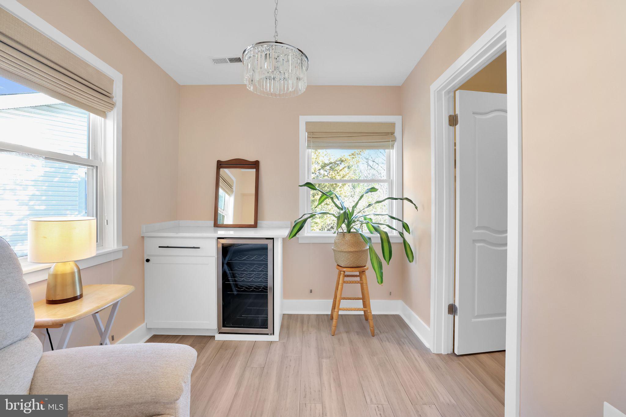 3701 South Dakota Ave NE