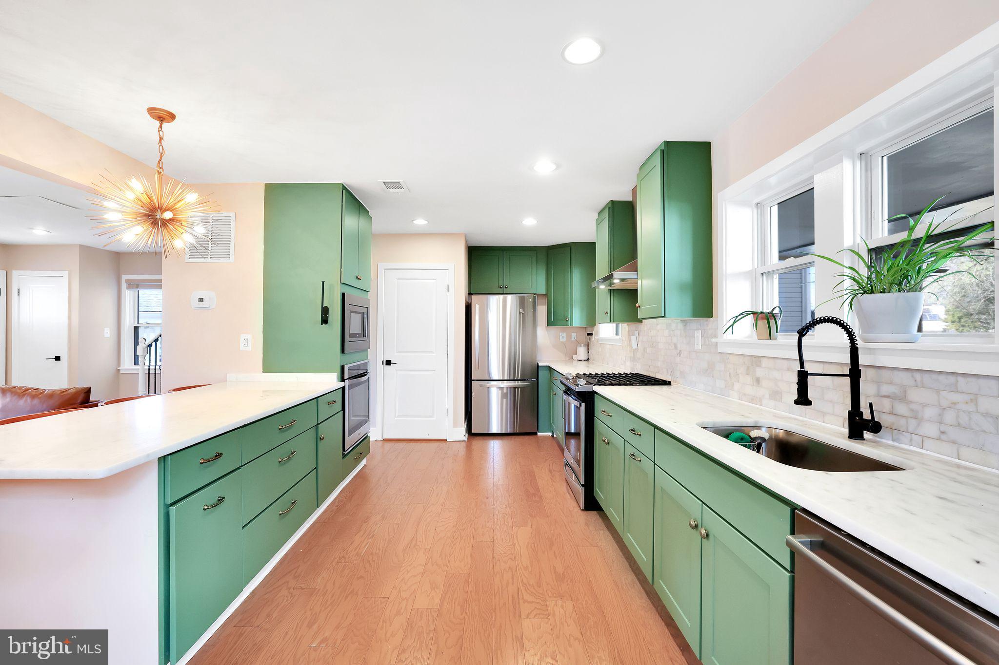 3701 South Dakota Ave NE