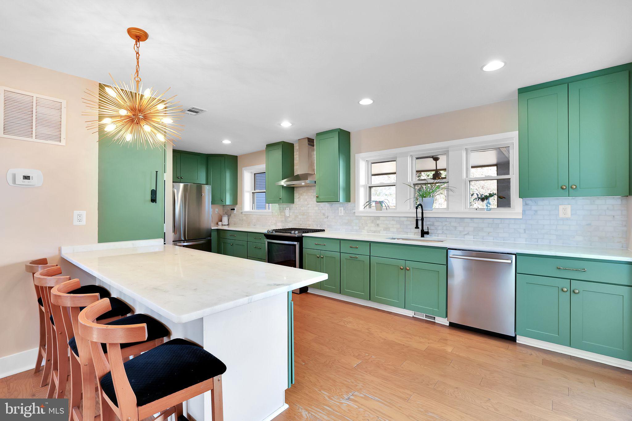 3701 South Dakota Ave NE