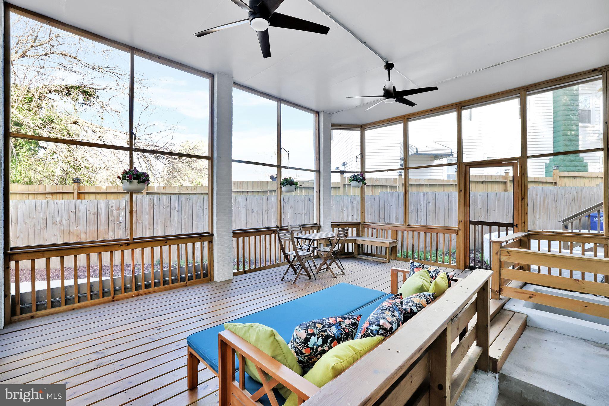 3701 South Dakota Ave NE