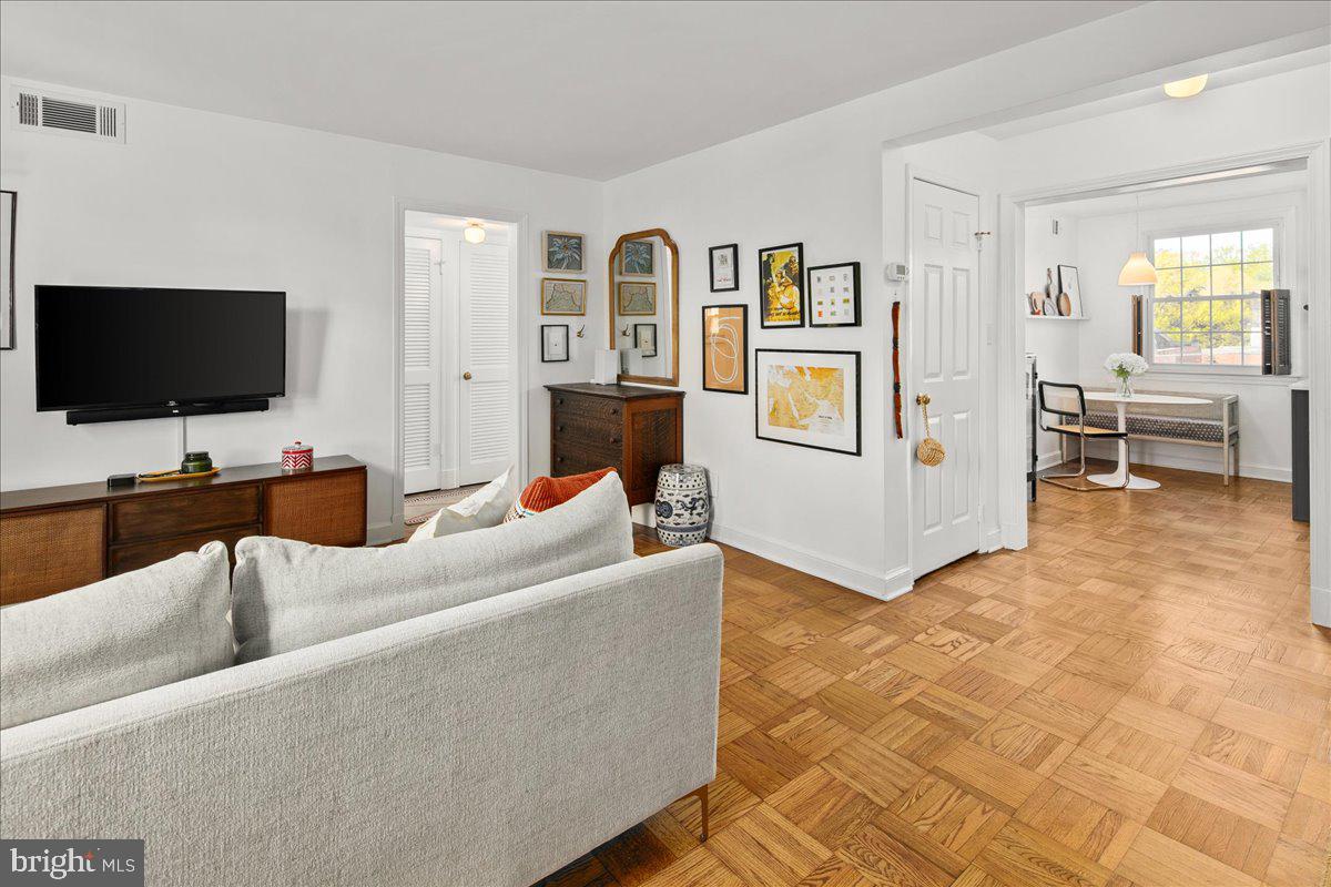 2722 Ordway St NW #5